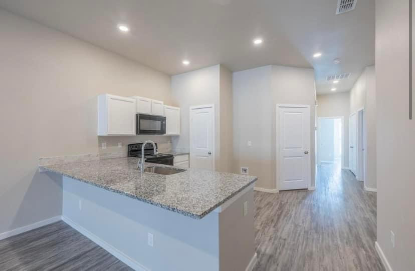 2109 N Avenue K, Unit B
