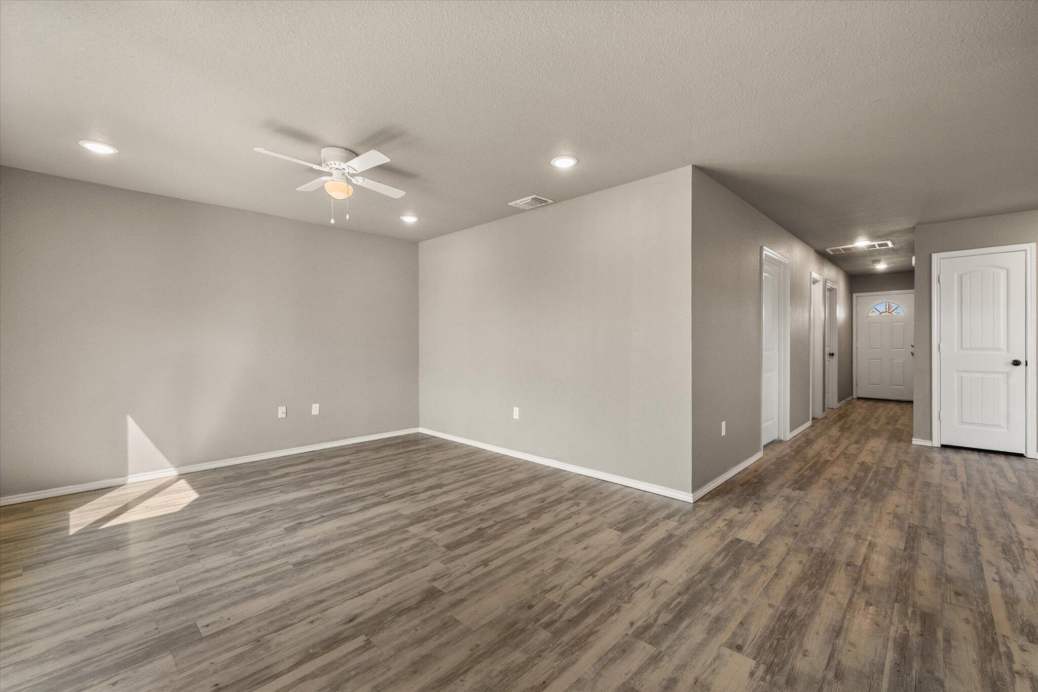 1323 E 14th Street