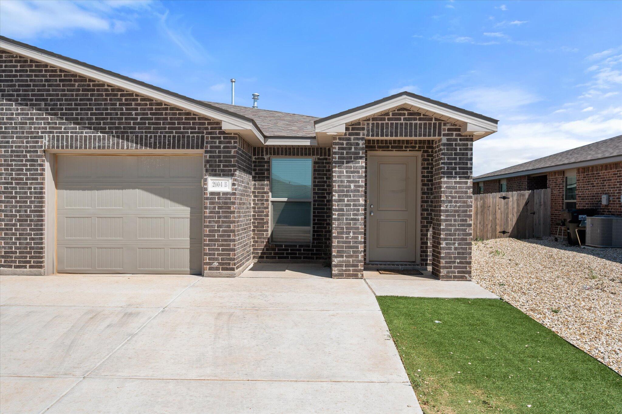 2004 Corpus Avenue