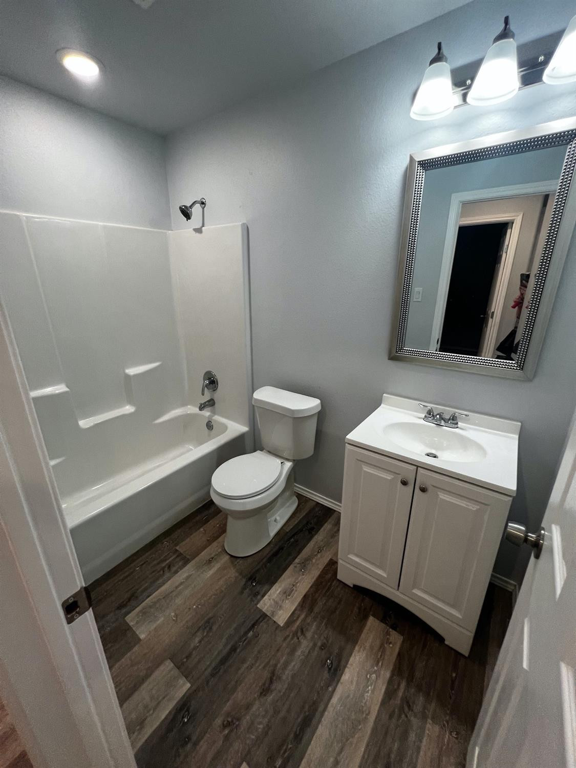 5504 Jarvis Street, Unit A