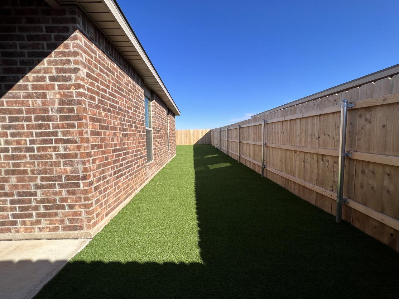 2005 Corpus Avenue, B