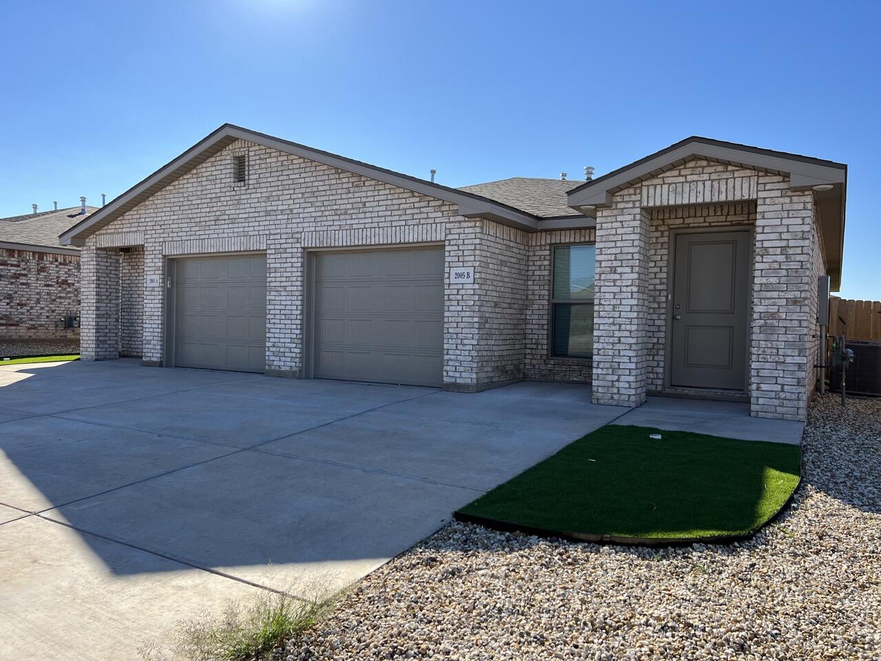 2005 Corpus Avenue, B