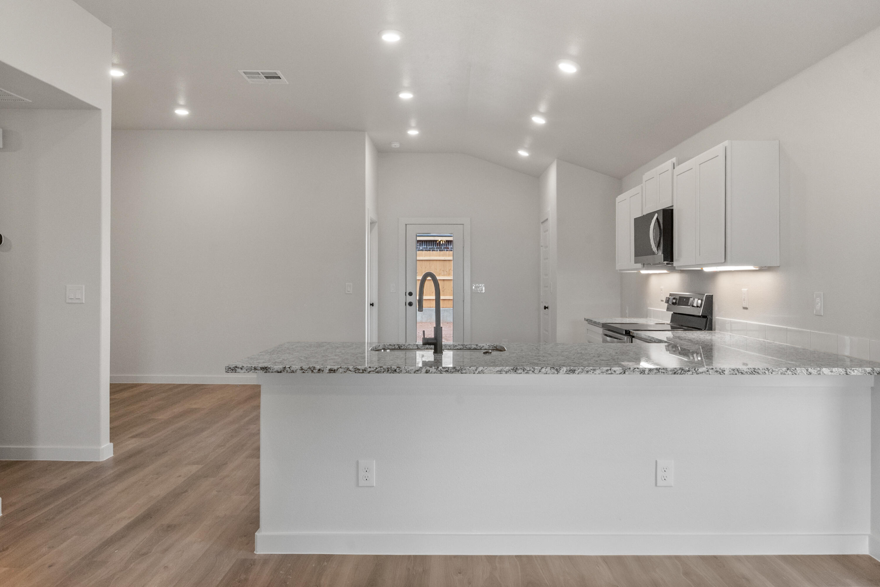 2025 Cottonwood Avenue