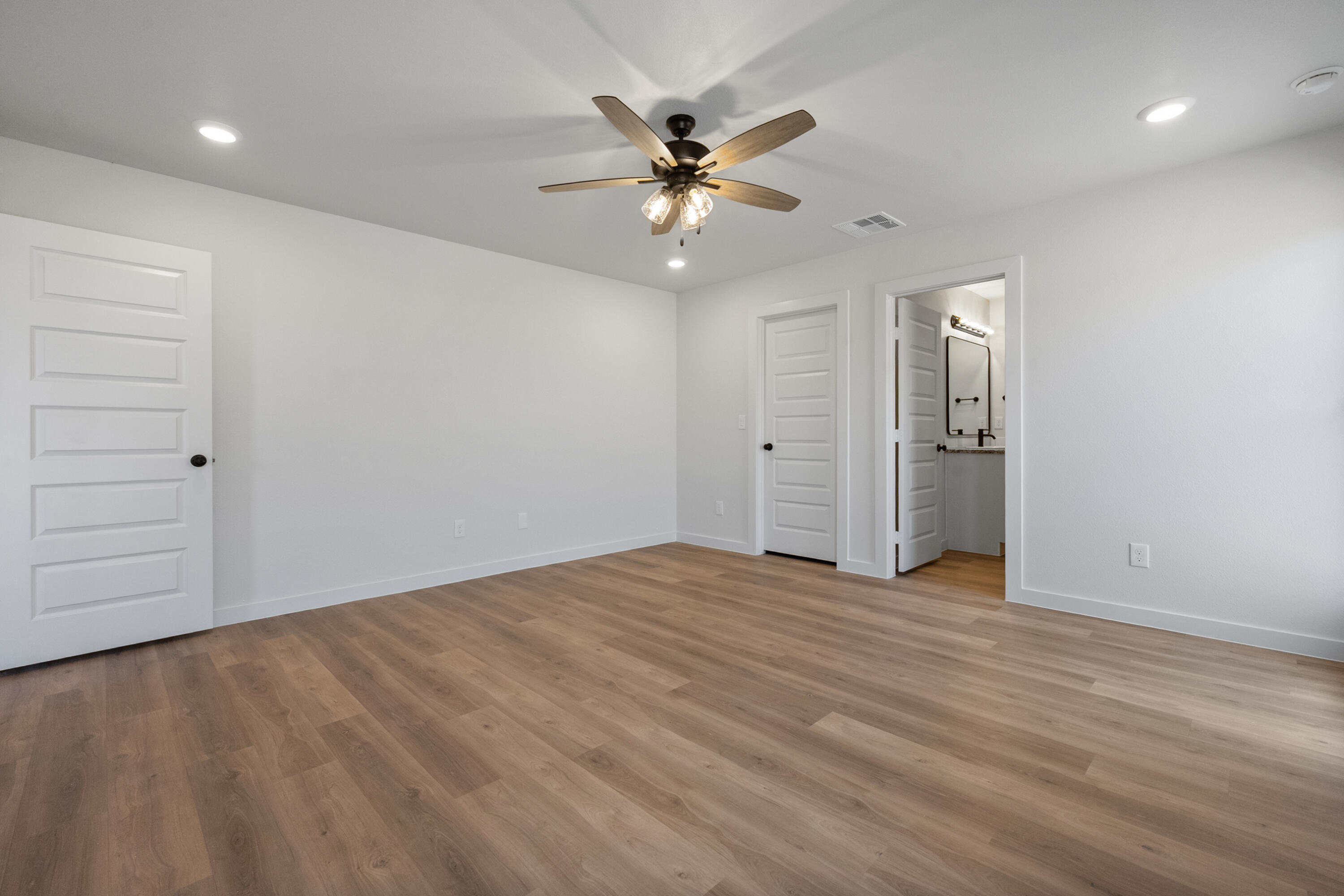 2025 Cottonwood Avenue