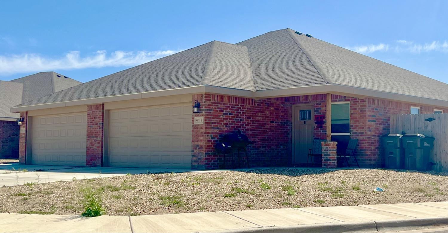 5611 Jarvis Street, Unit B