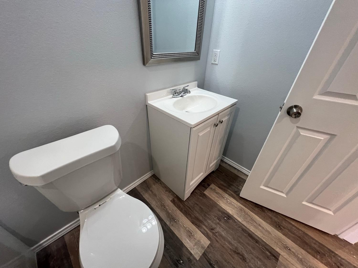 5611 Jarvis Street, Unit B