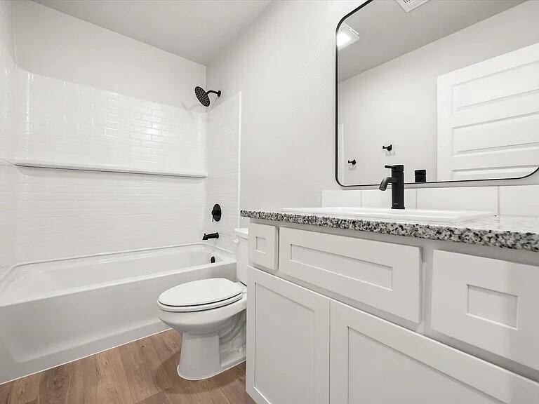 2304 Abbeville Avenue