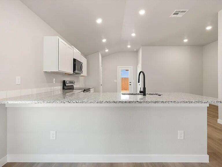 2304 Abbeville Avenue