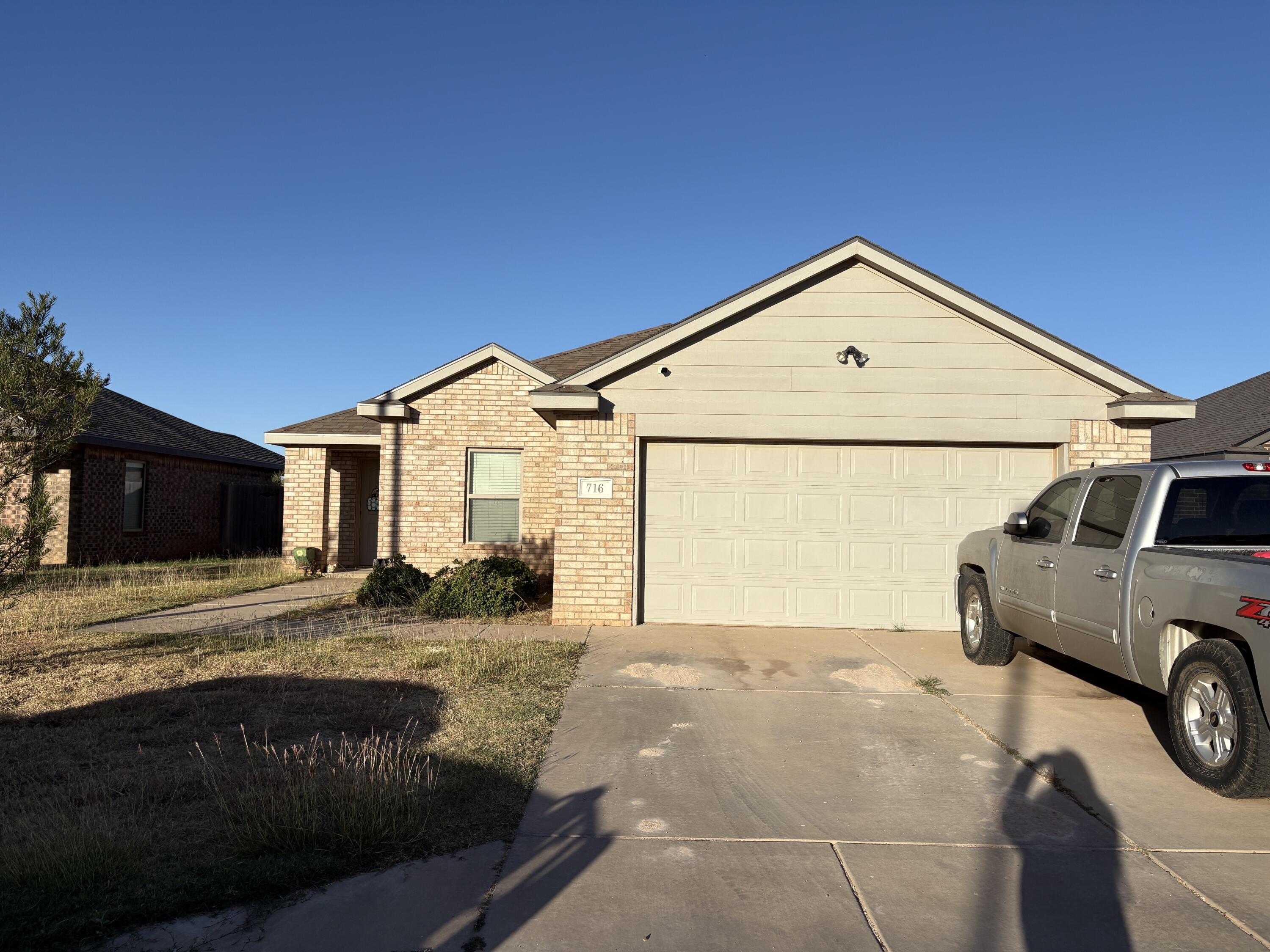 716 Hillshire Avenue