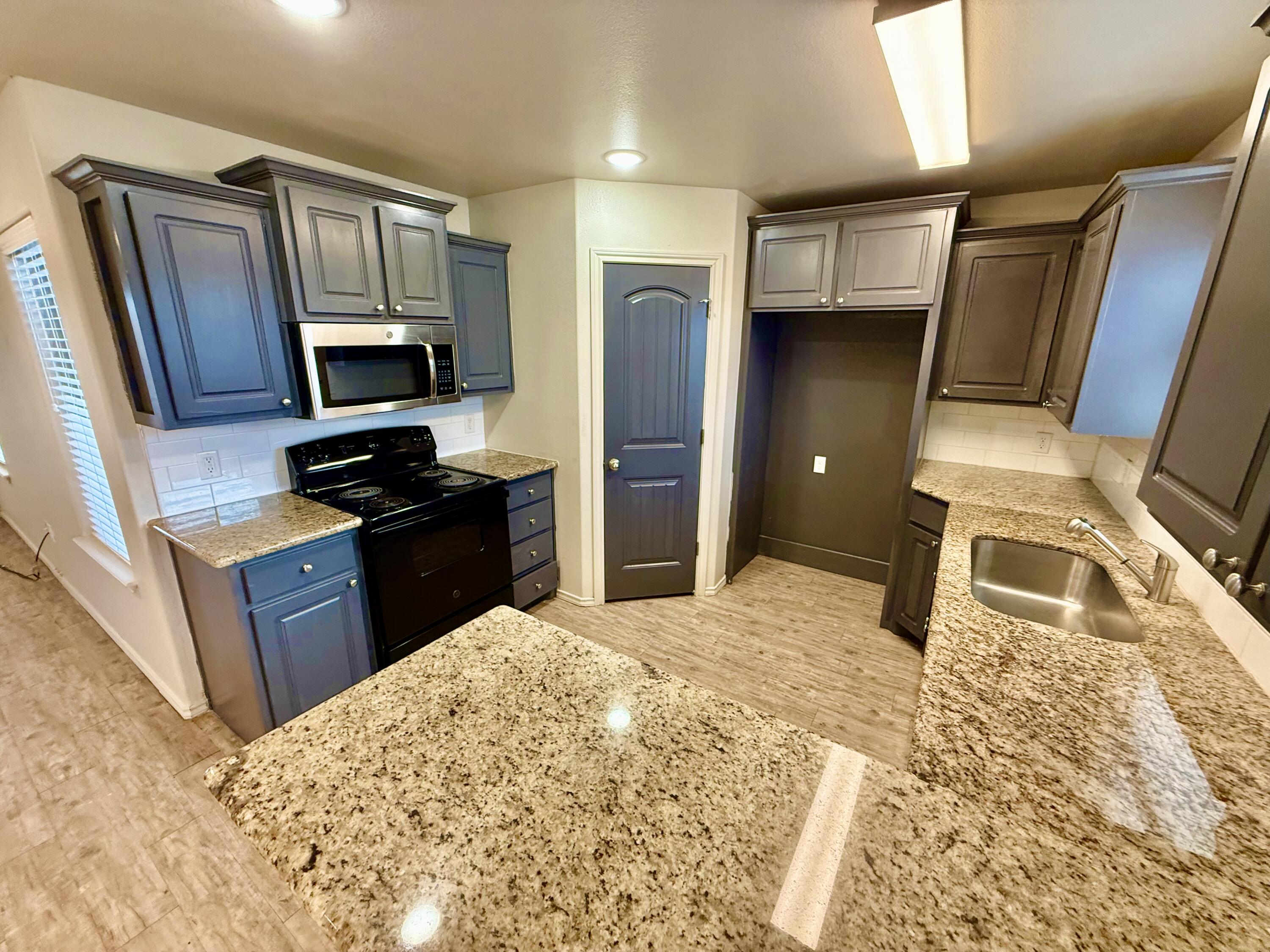 909 Manchester Court