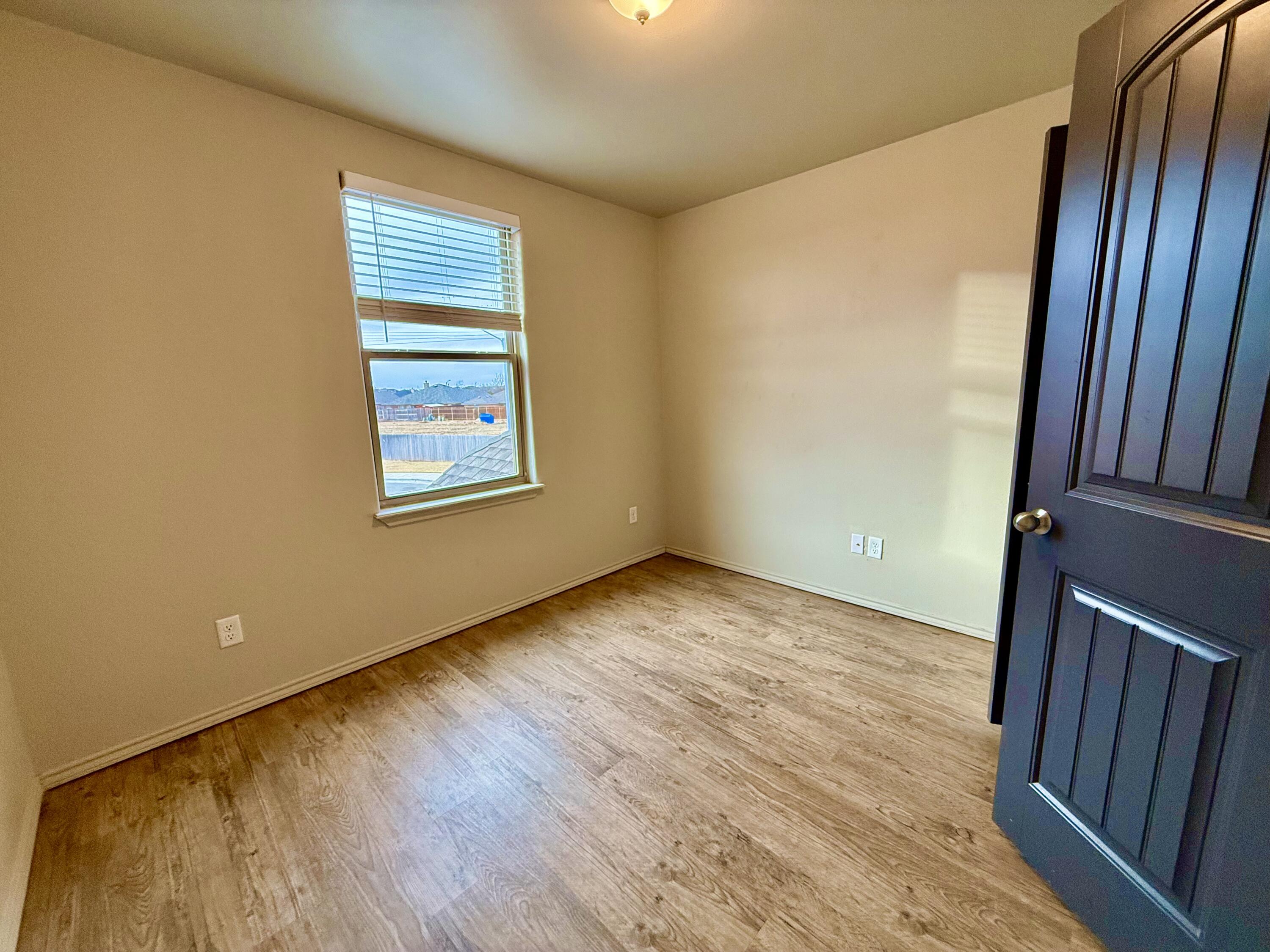 909 Manchester Court