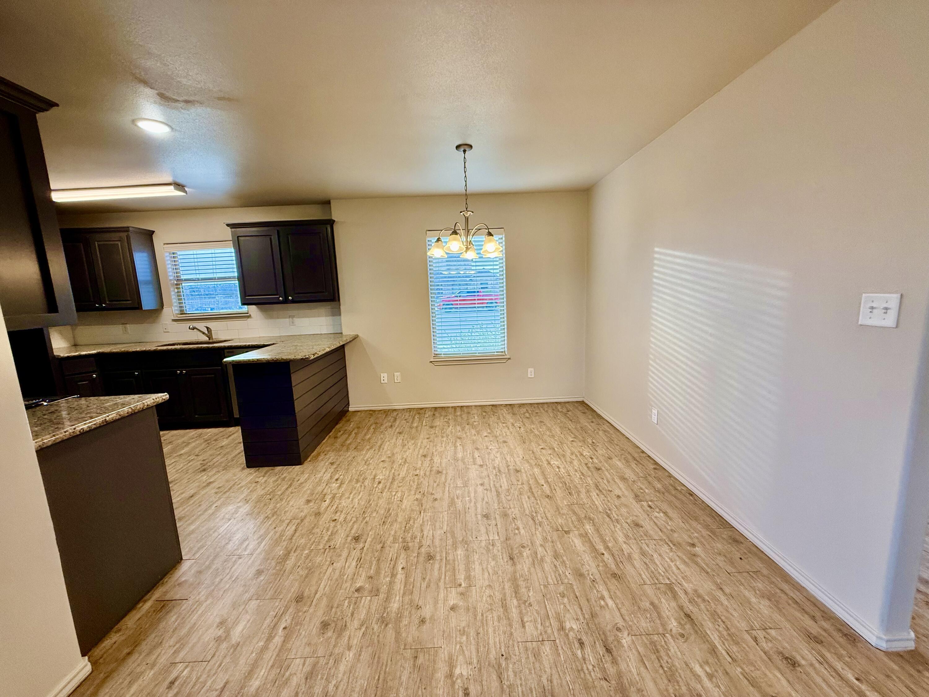 909 Manchester Court