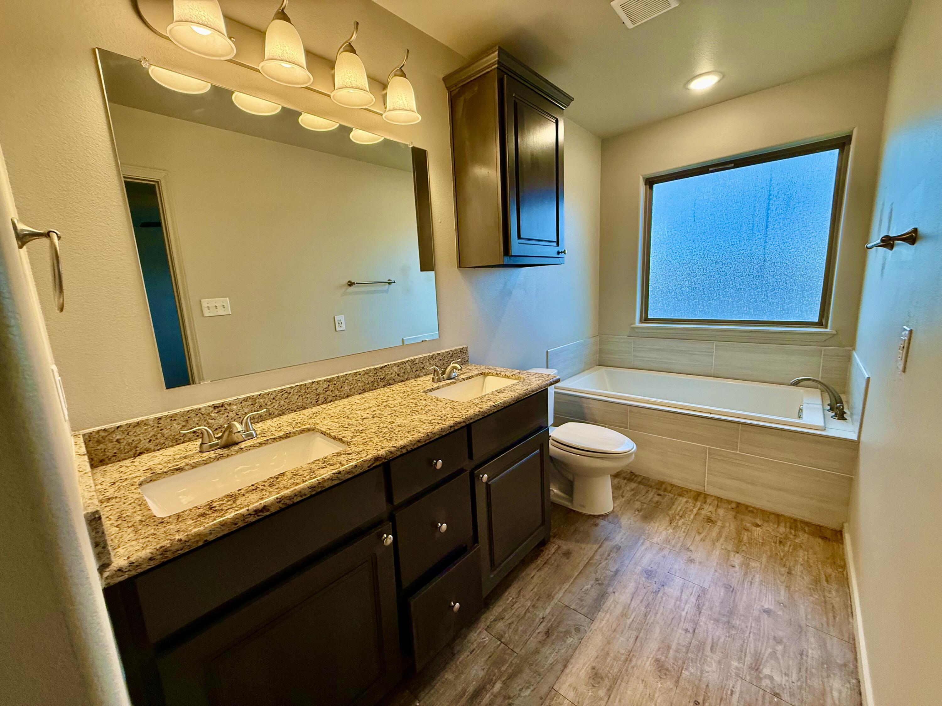 909 Manchester Court