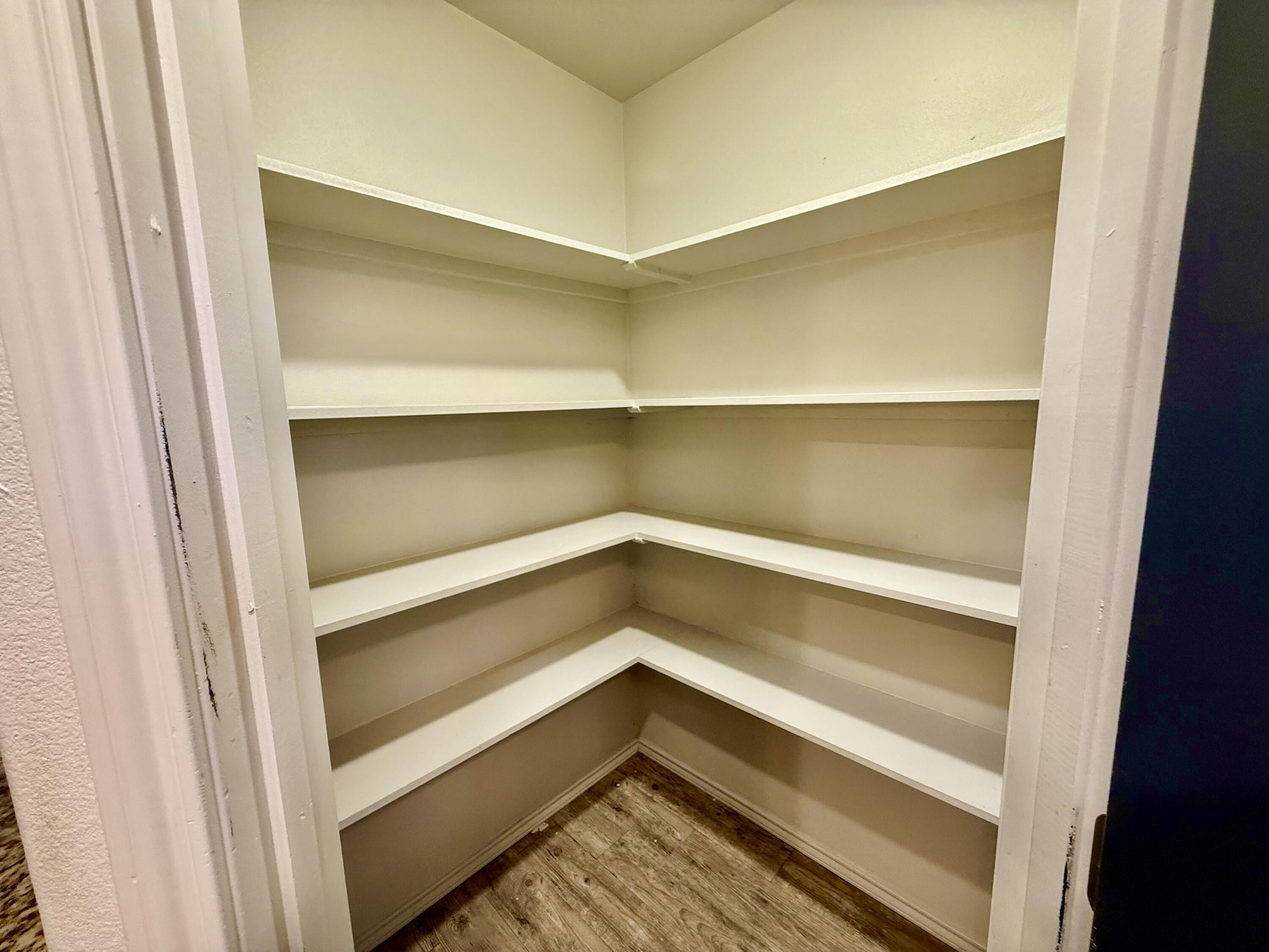 909 Manchester Court