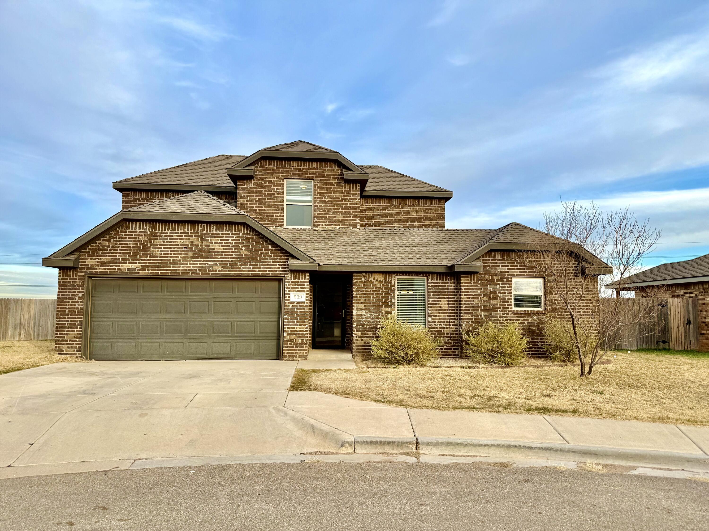 909 Manchester Court