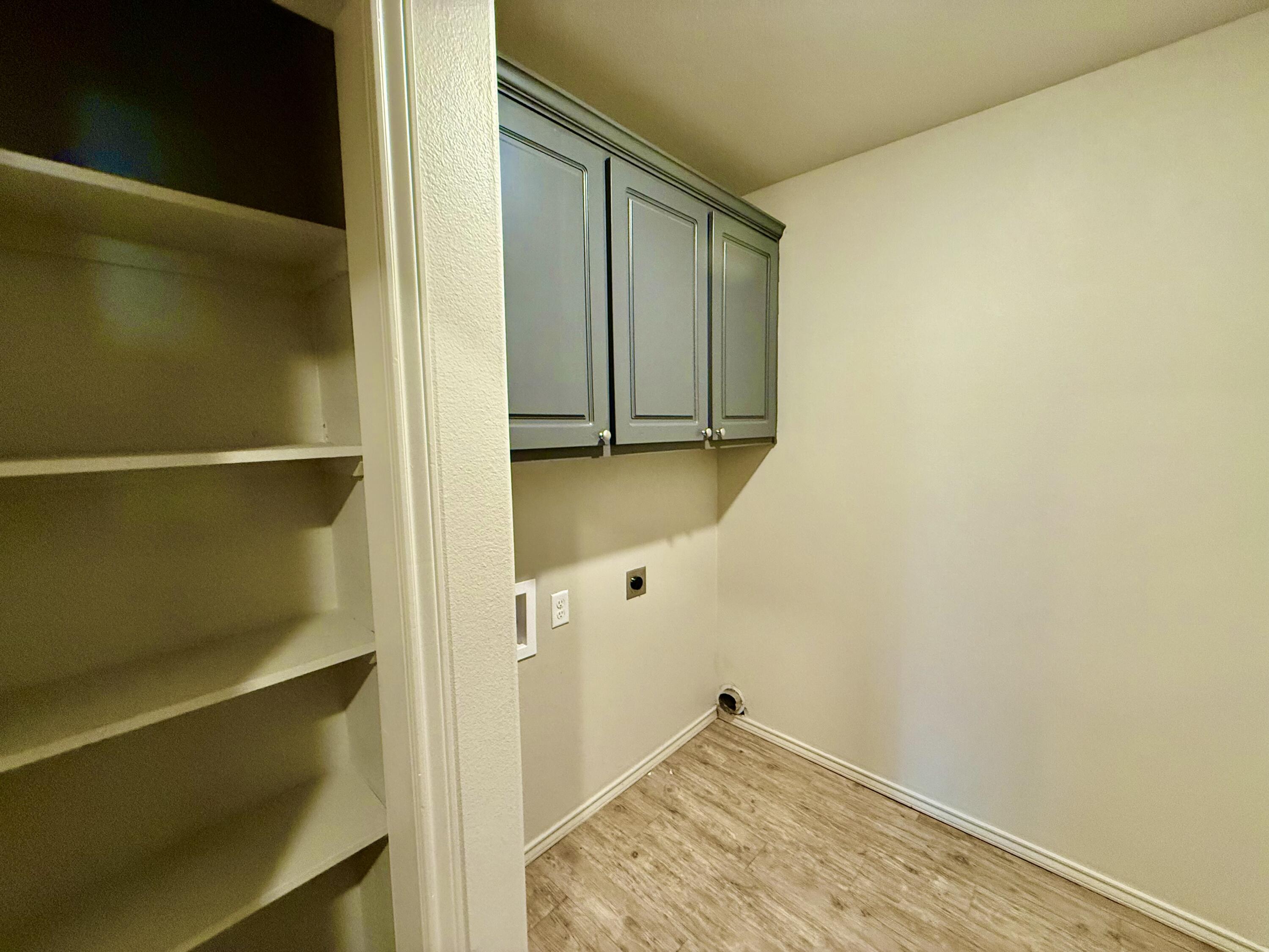 909 Manchester Court