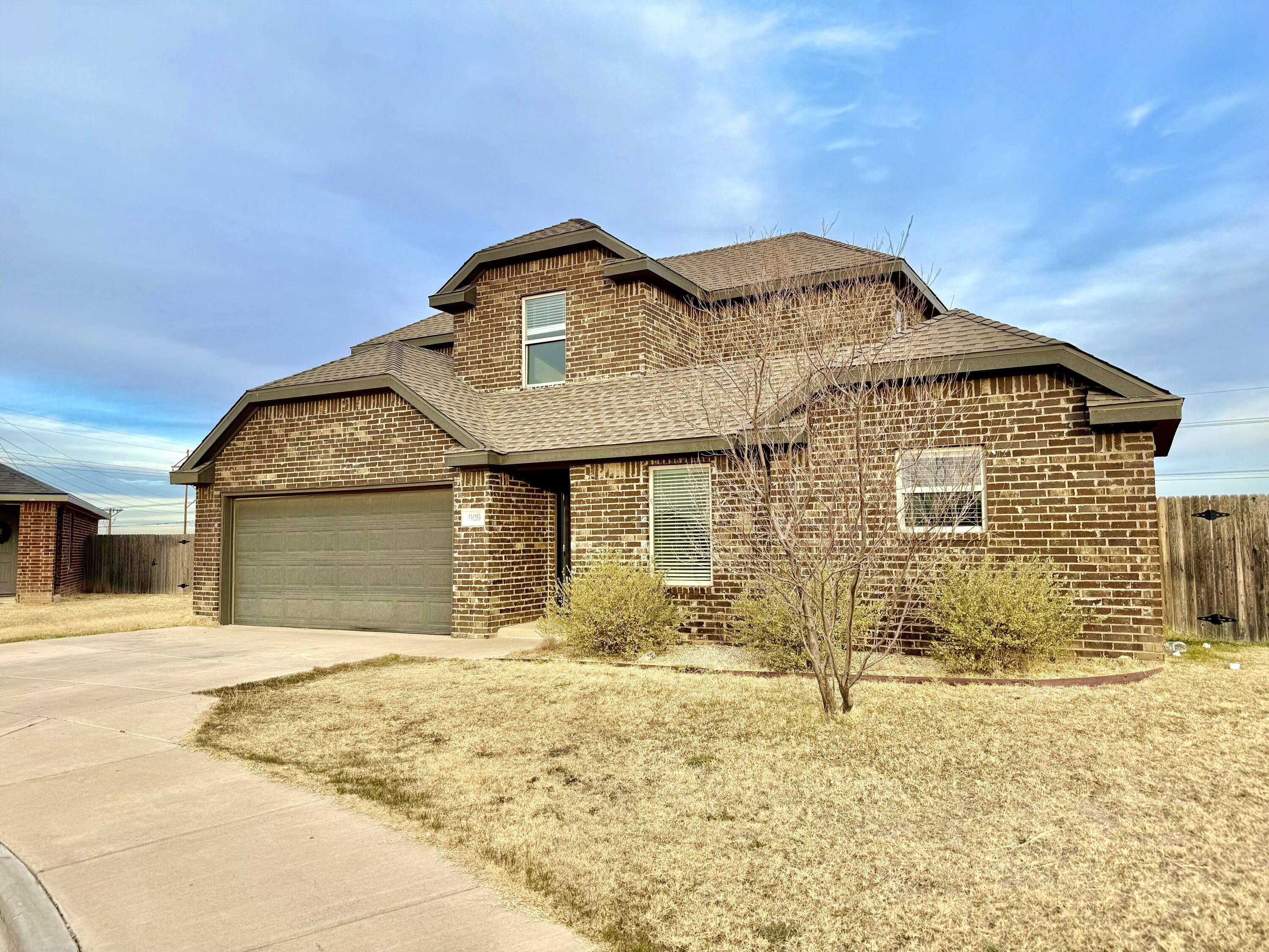 909 Manchester Court