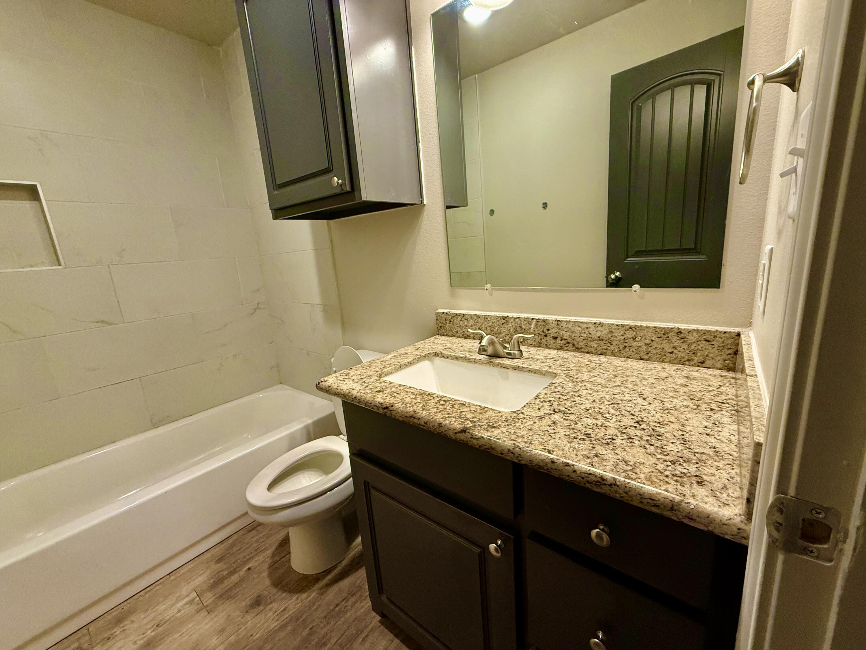 909 Manchester Court