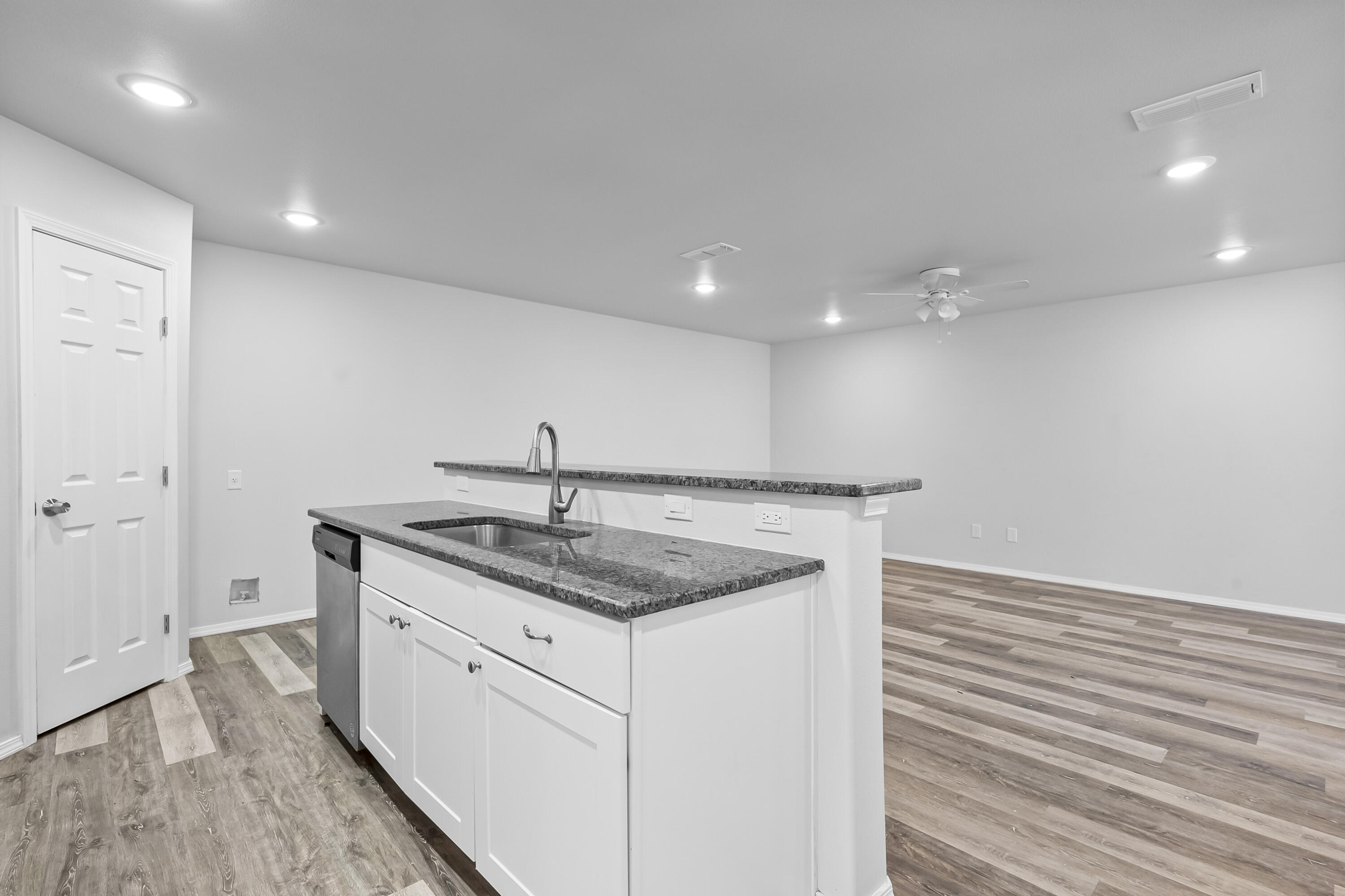 5609 Jarvis Street, Unit B