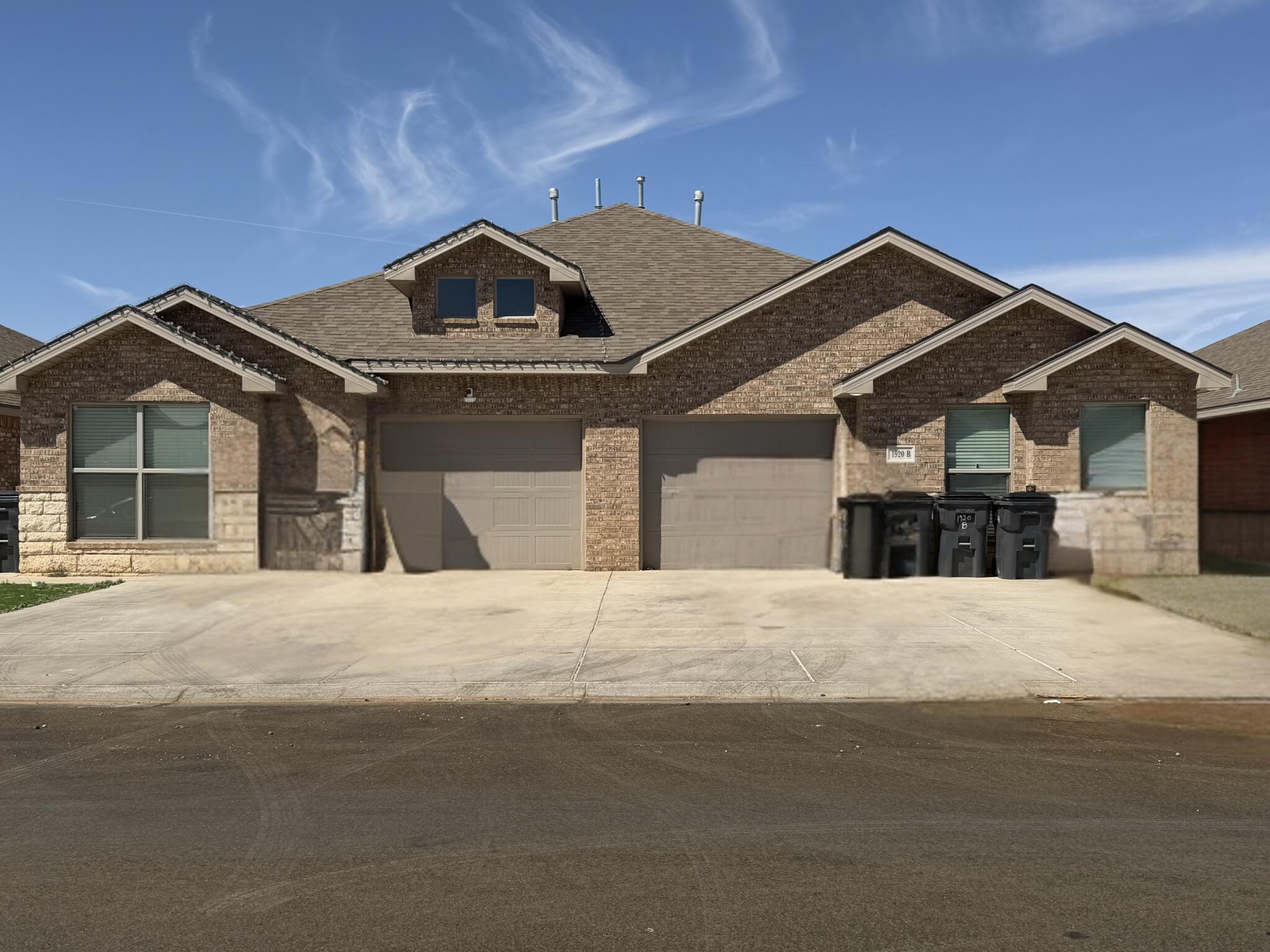 2120 Langford Avenue, Unit B