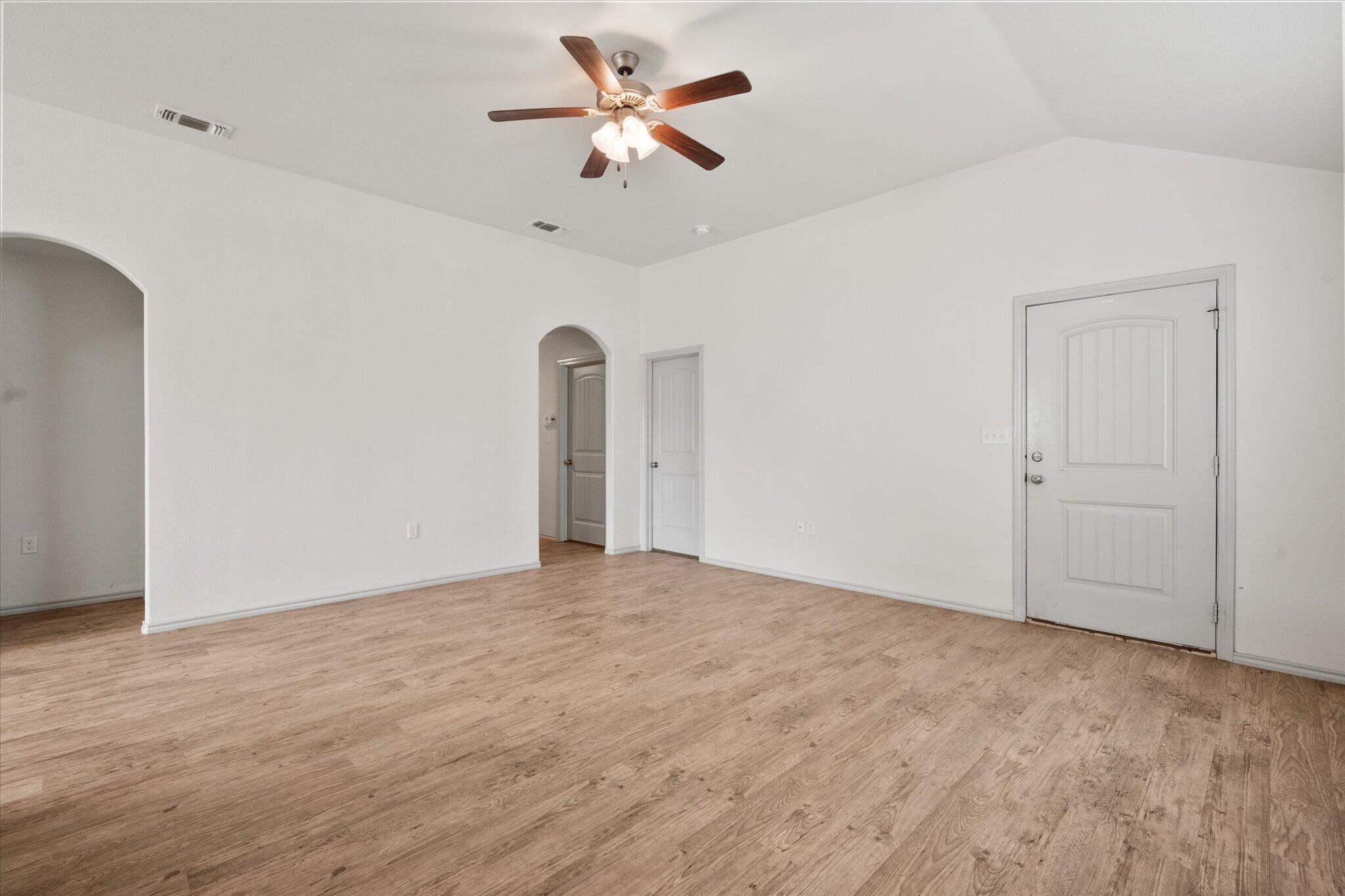 1012 Preston Trail