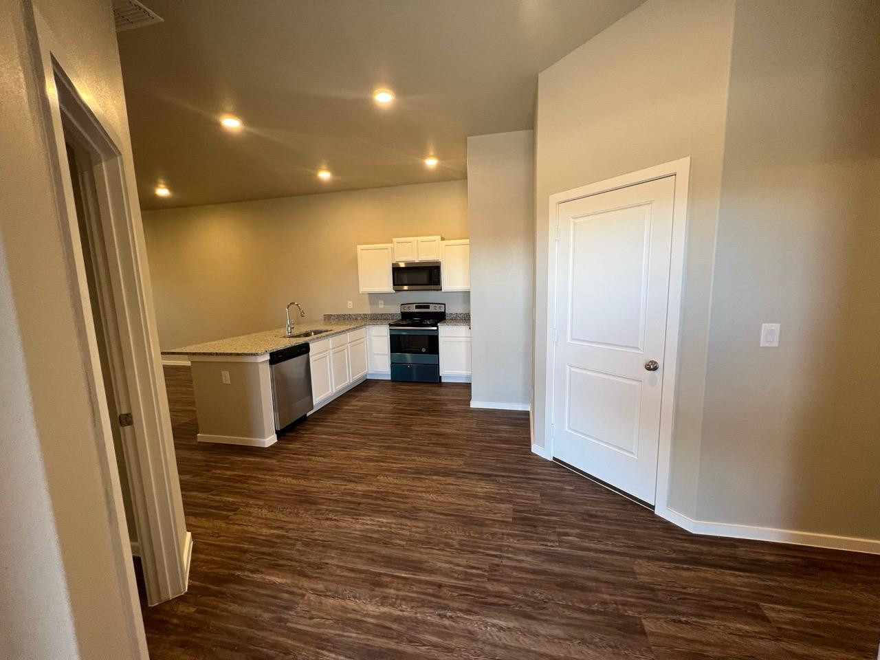 2106 Kokomo Avenue, Unit B