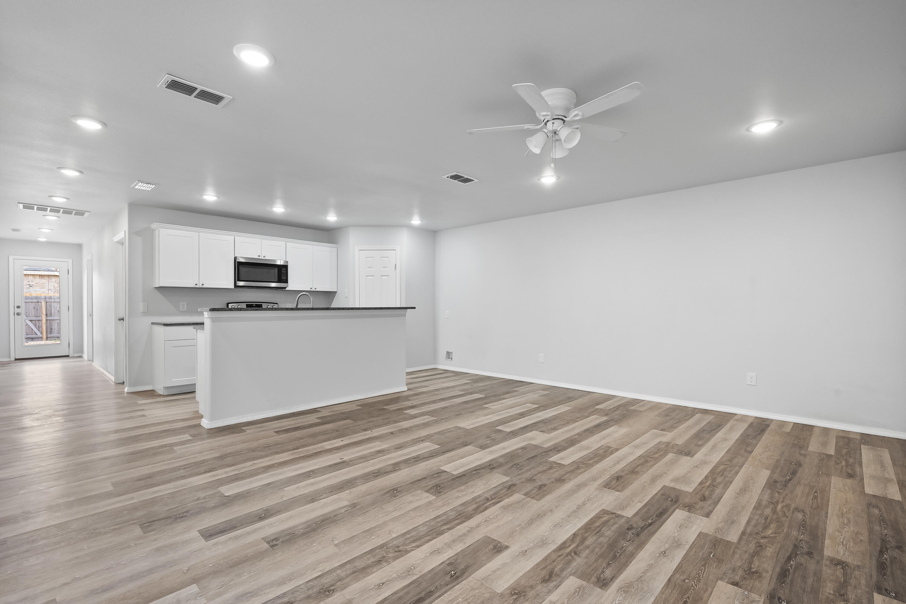 5609 Jarvis Street, Unit B