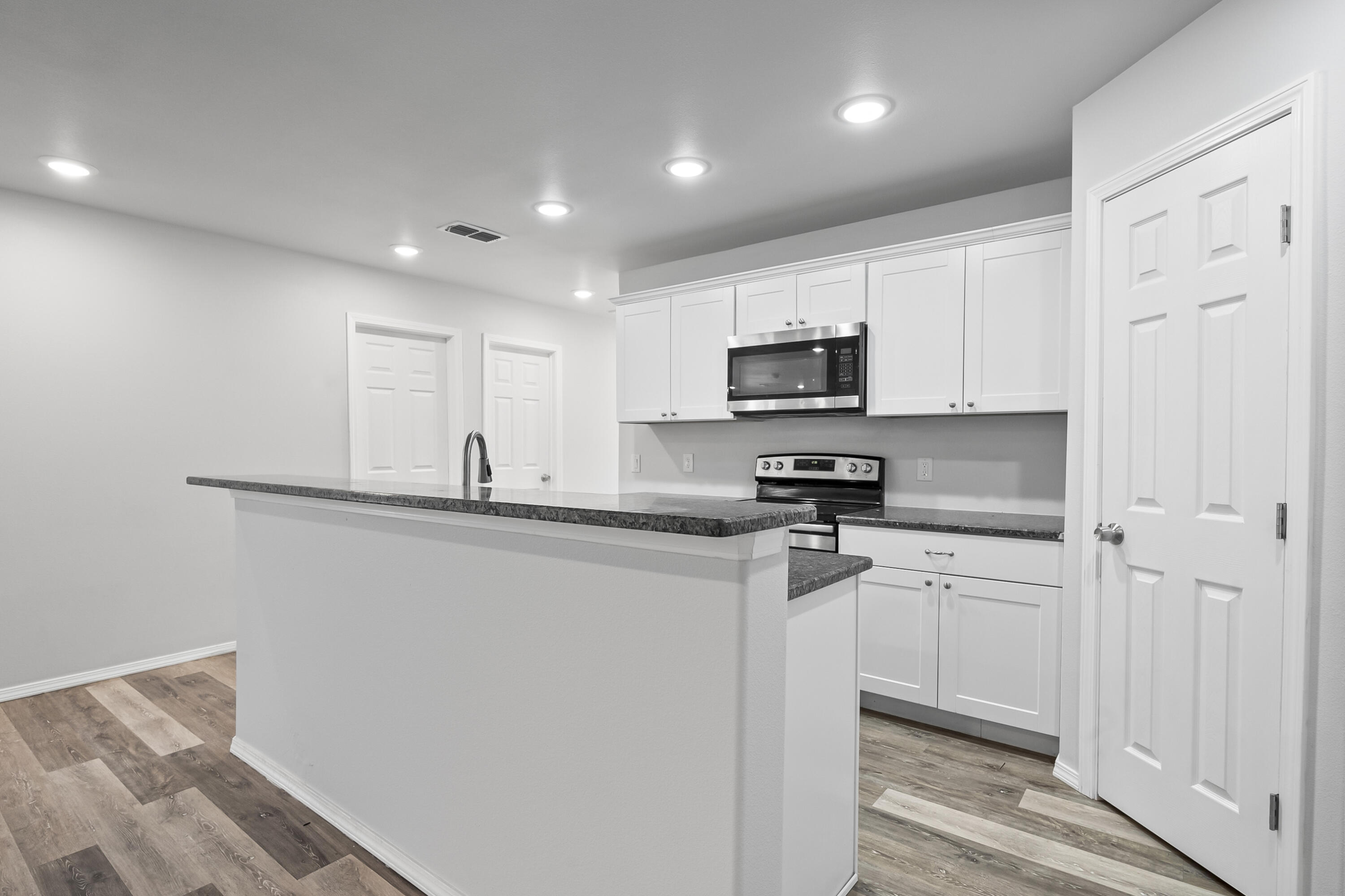 5609 Jarvis Street, Unit B
