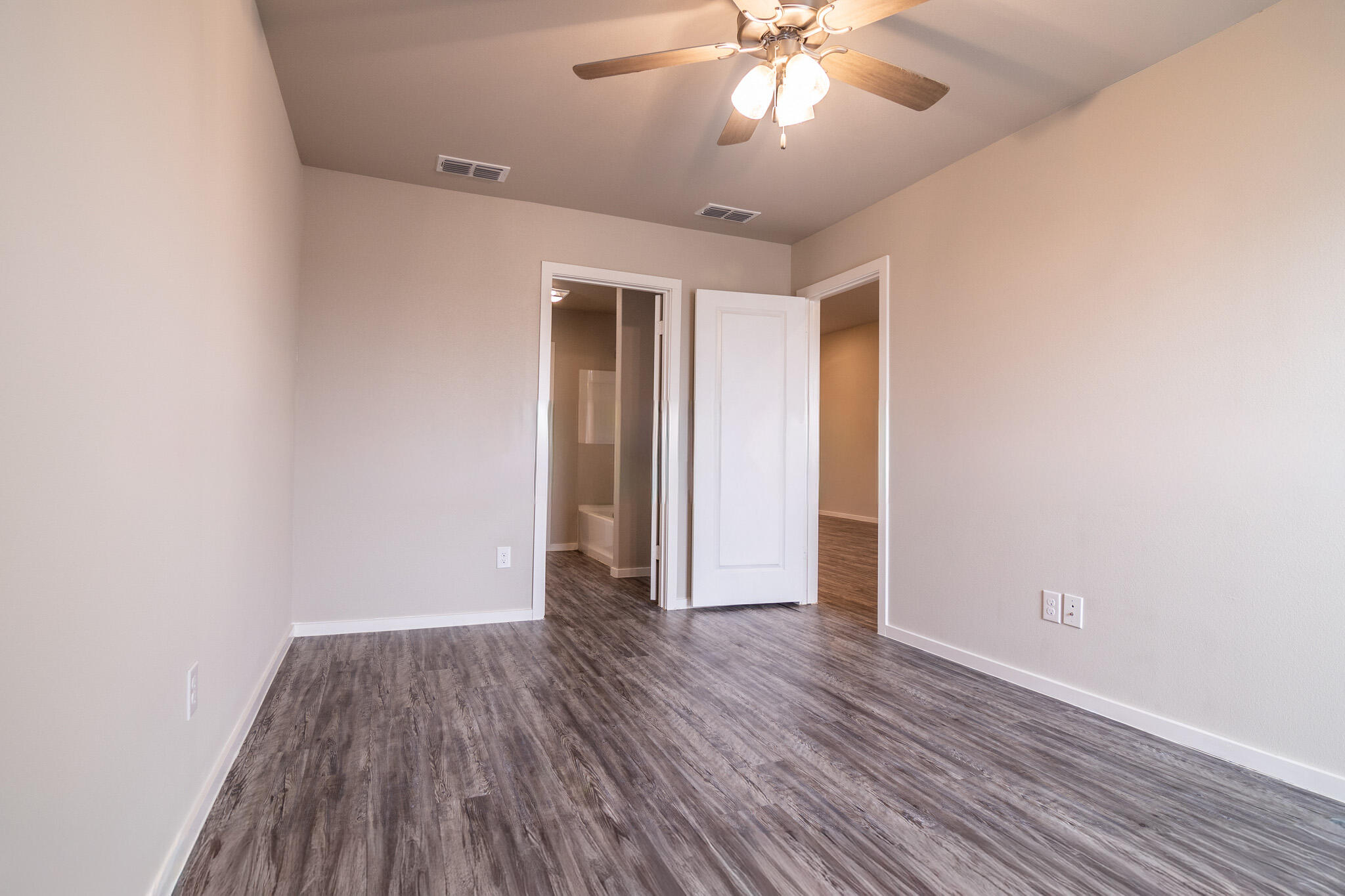 2127 N Texas Avenue, Unit B