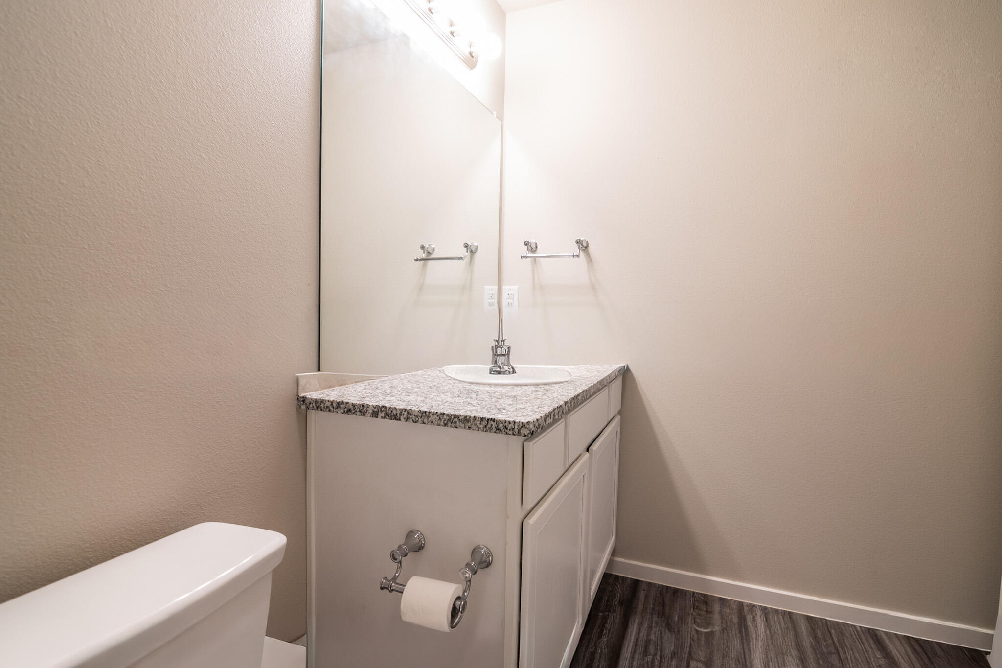 2127 N Texas Avenue, Unit B