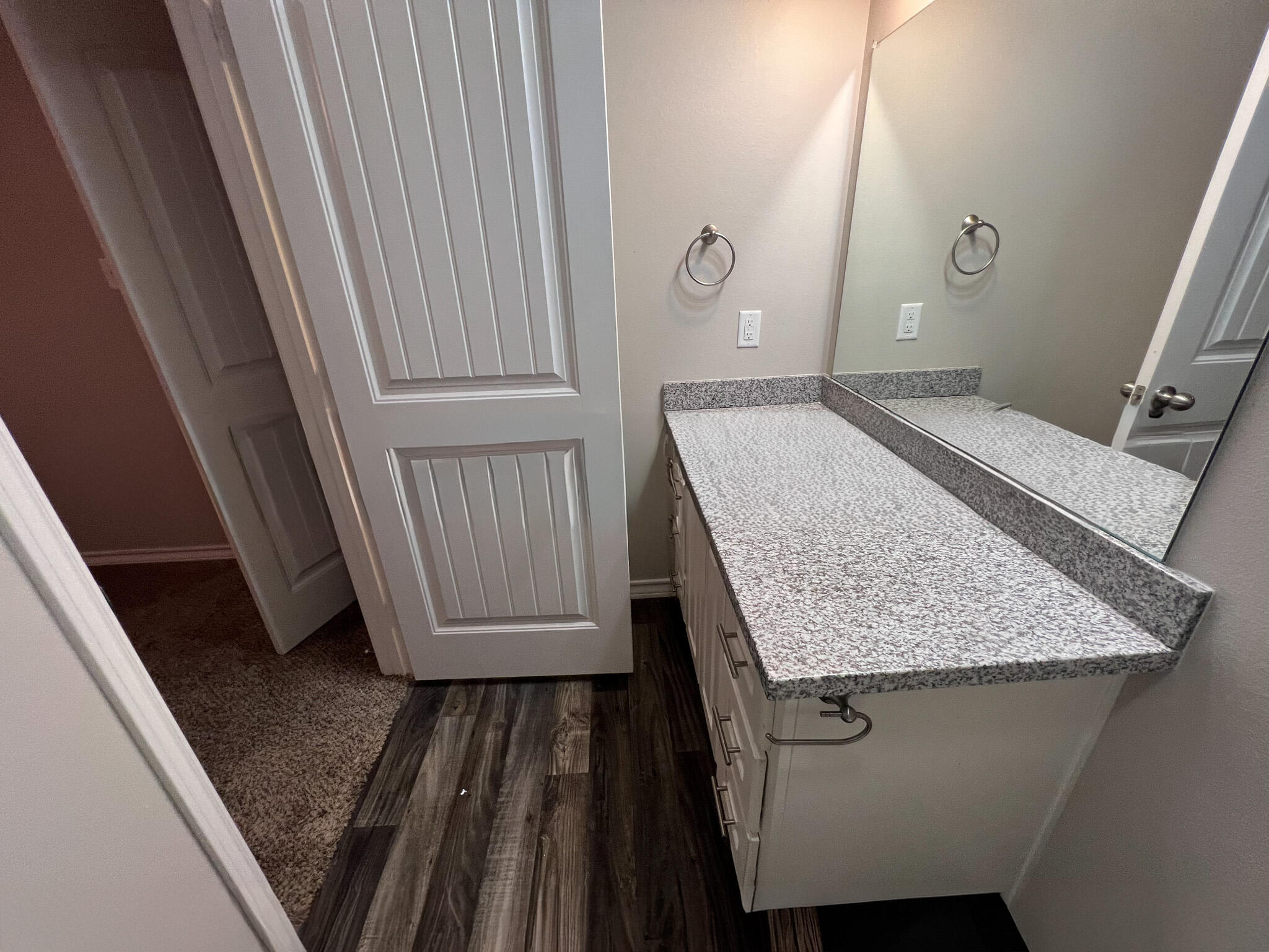 6040 24th Street, APT 6