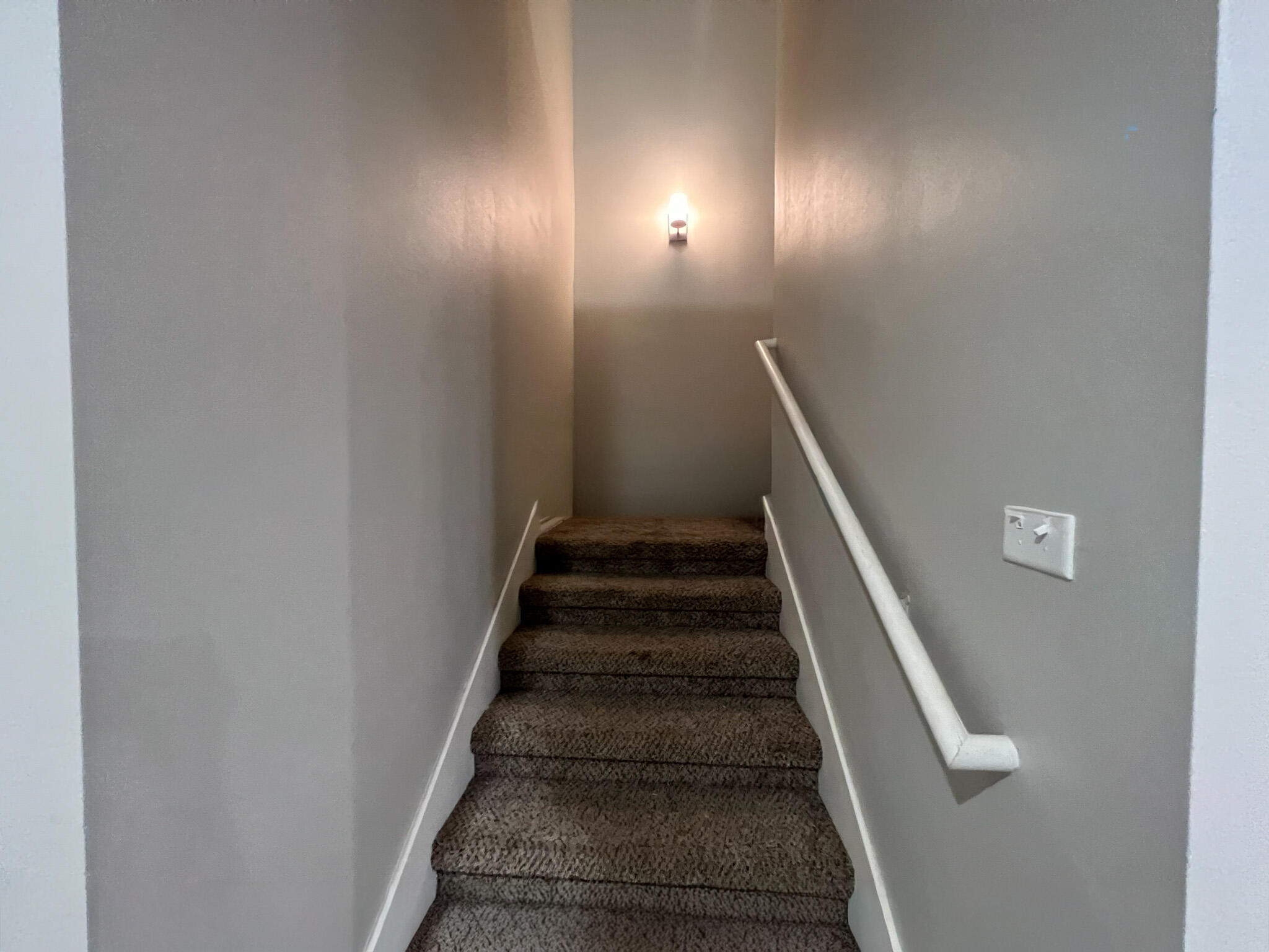 6040 24th Street, APT 6