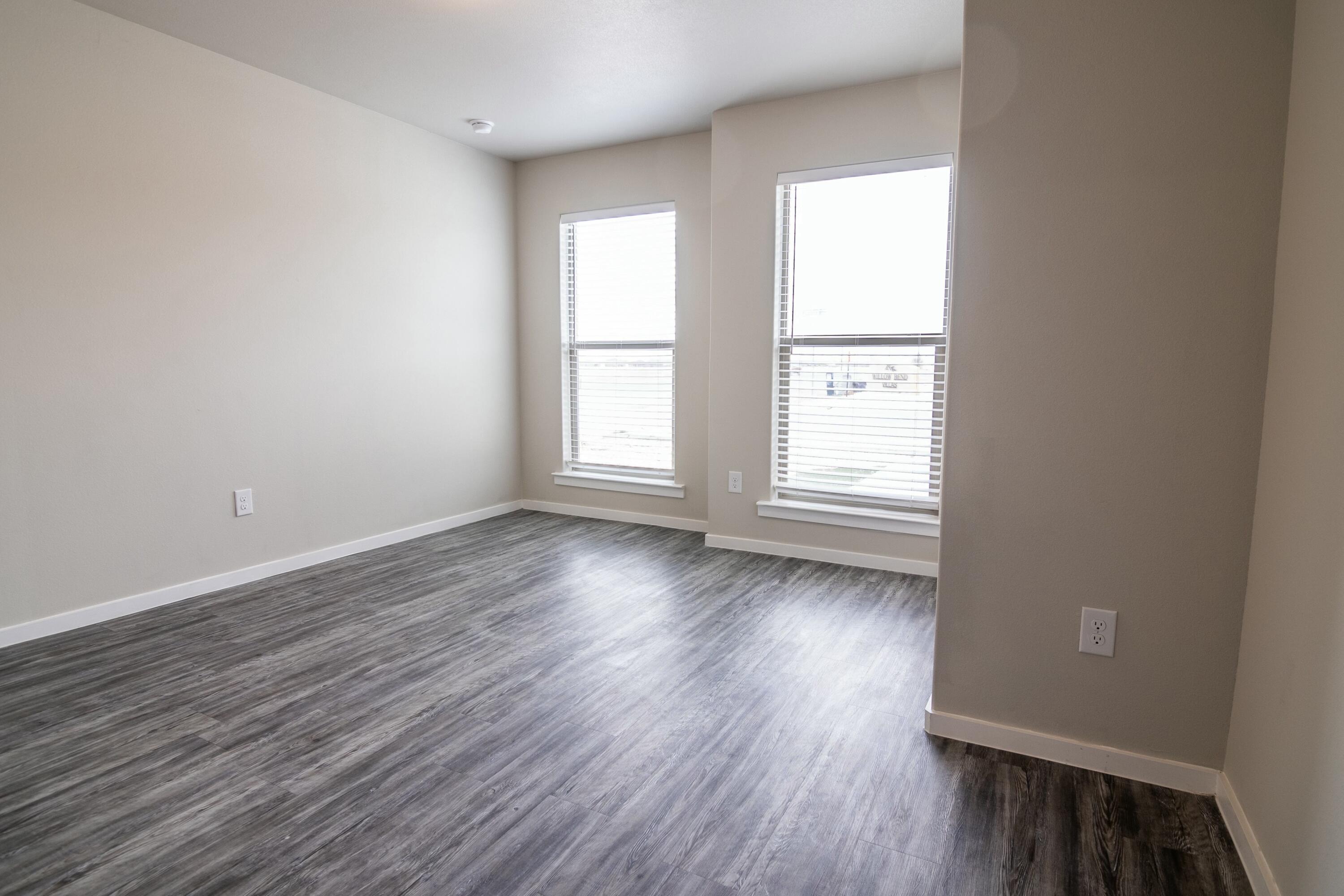 2107 N Avenue K, Unit B
