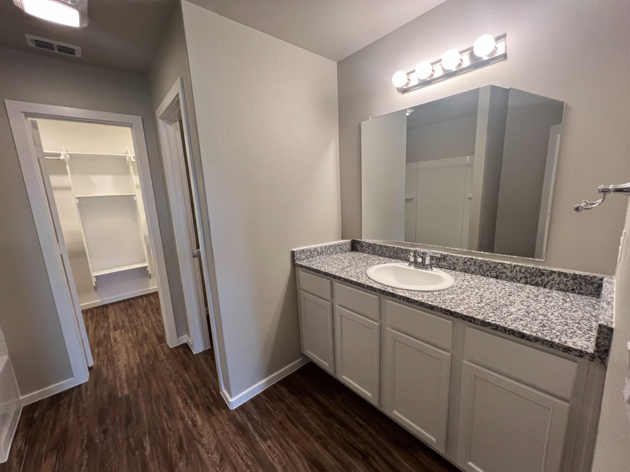 2102 Kokomo Avenue, Unit b