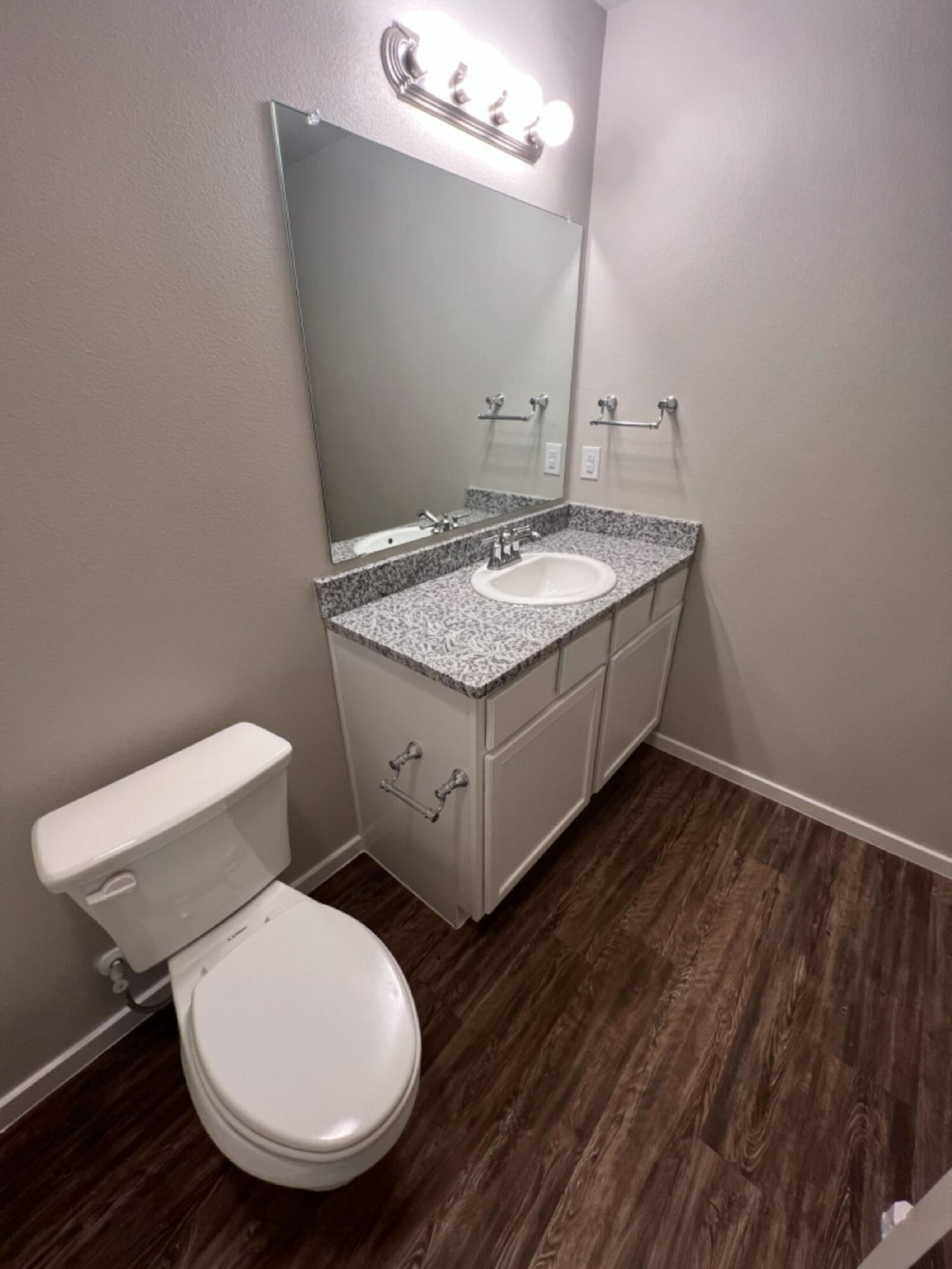 2102 Kokomo Avenue, Unit b