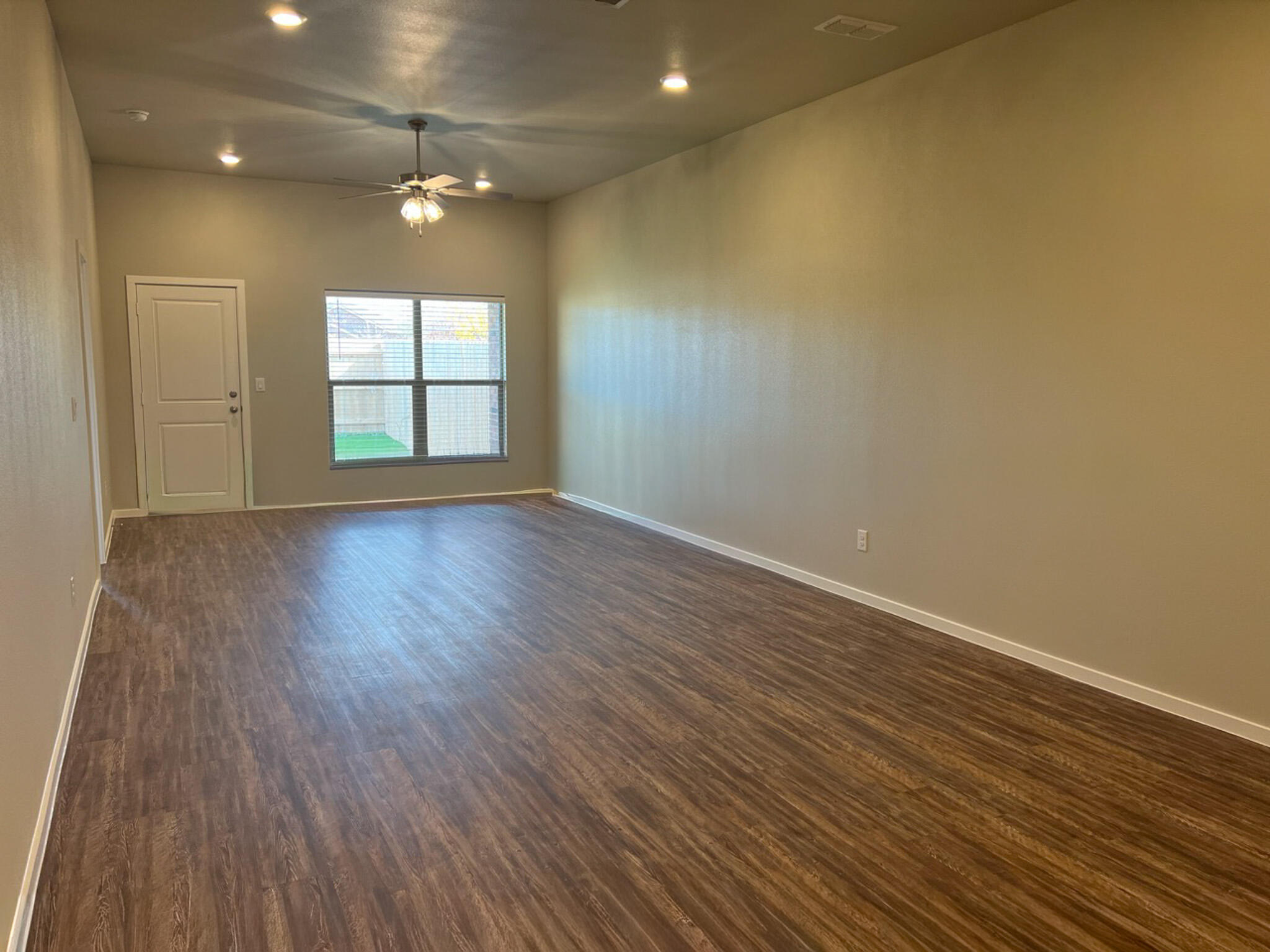 2102 Kokomo Avenue, Unit b