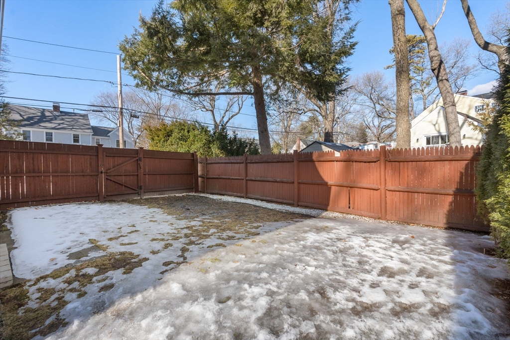 3 Strathmore Road