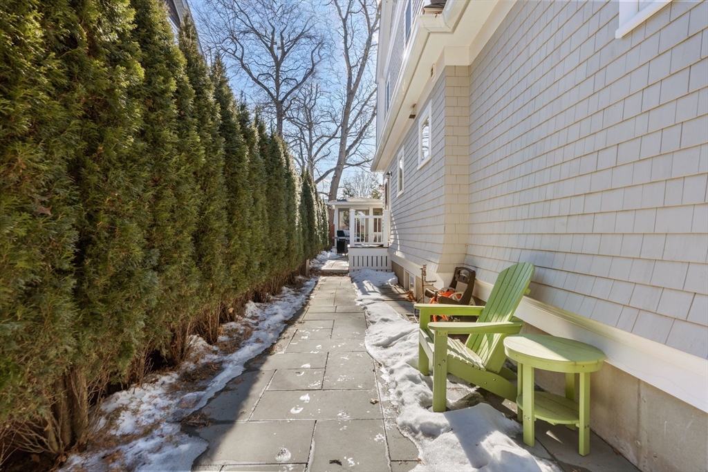 3 Strathmore Road