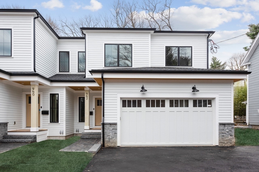 962 Walnut St # 962