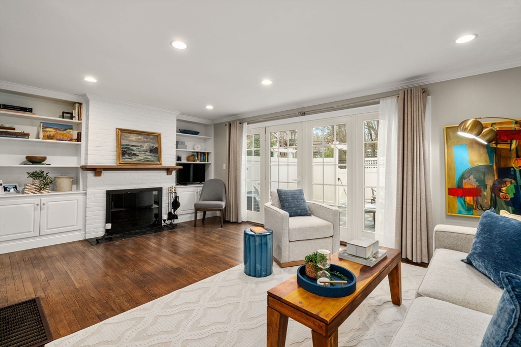 11 Oak St # 16