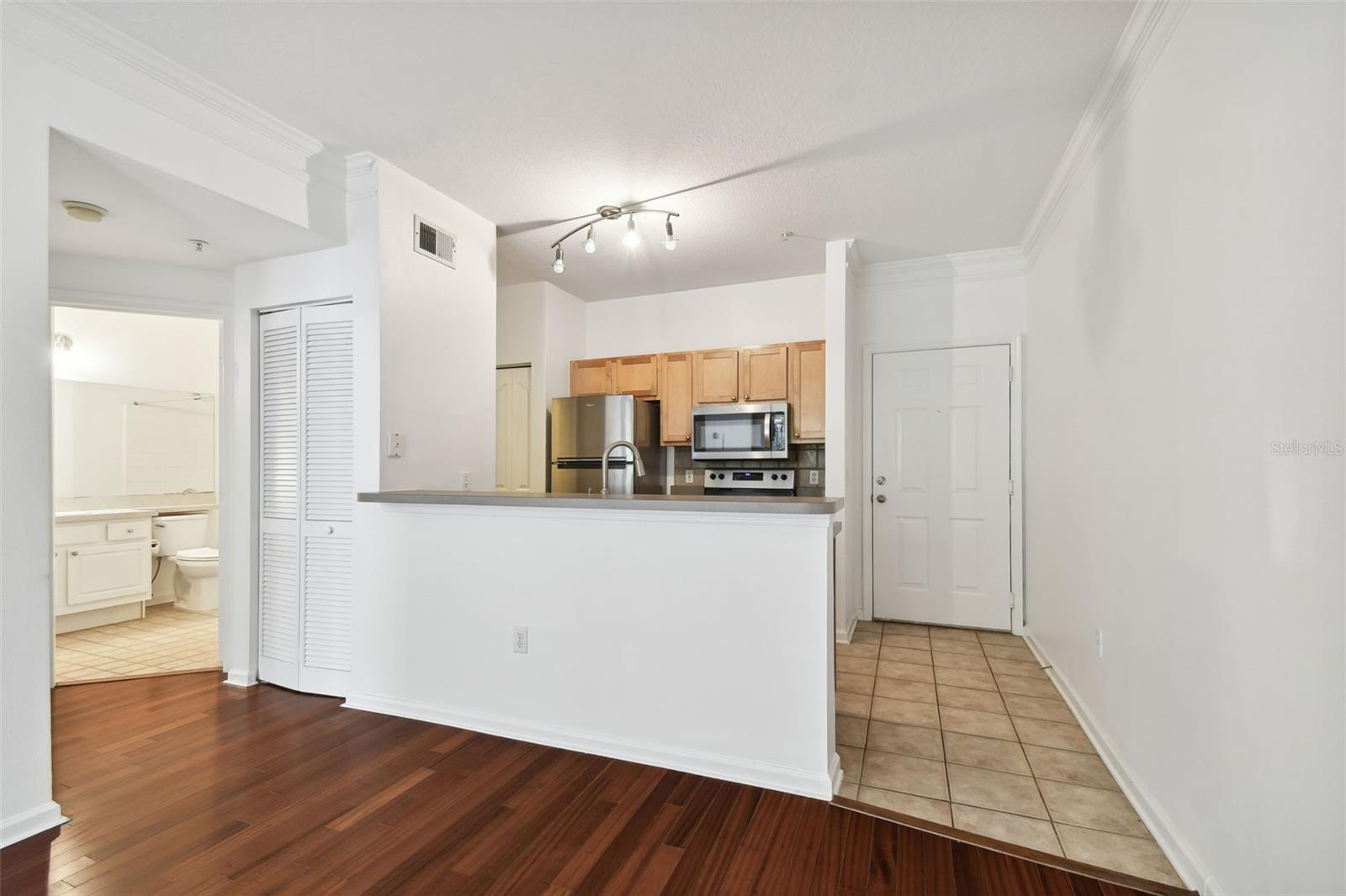 4207 S DALE MABRY HWY #6208