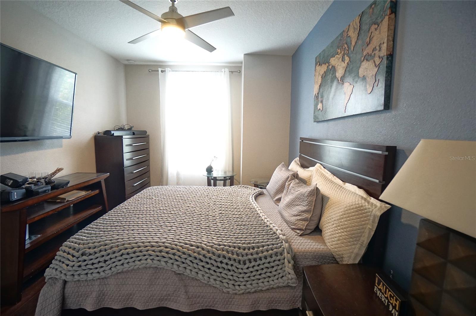 115 N ARRAWANA AVE #8