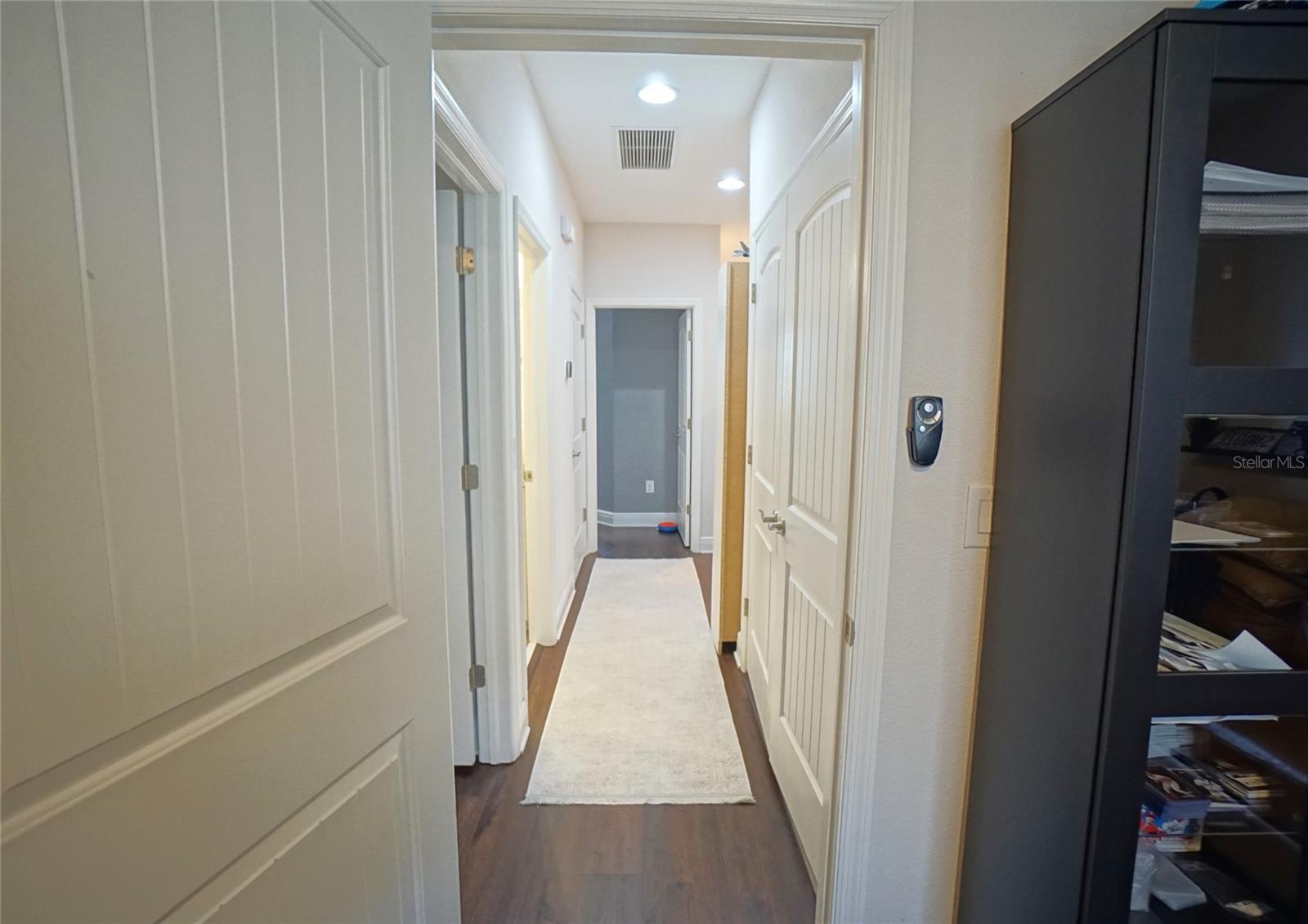 115 N ARRAWANA AVE #8