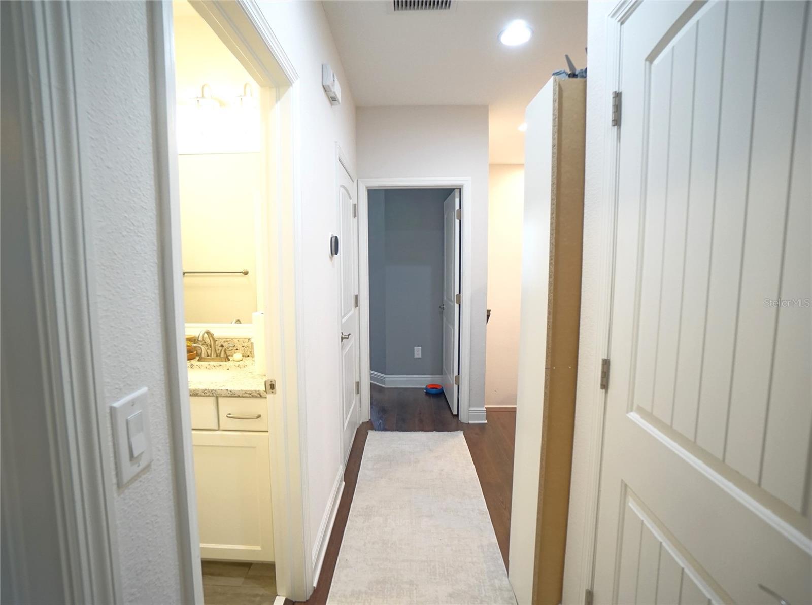 115 N ARRAWANA AVE #8