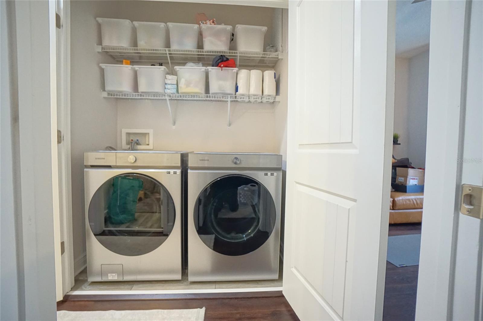 115 N ARRAWANA AVE #8