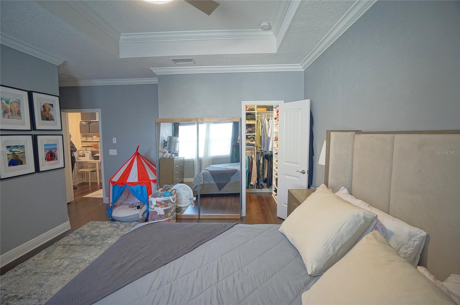 115 N ARRAWANA AVE #8