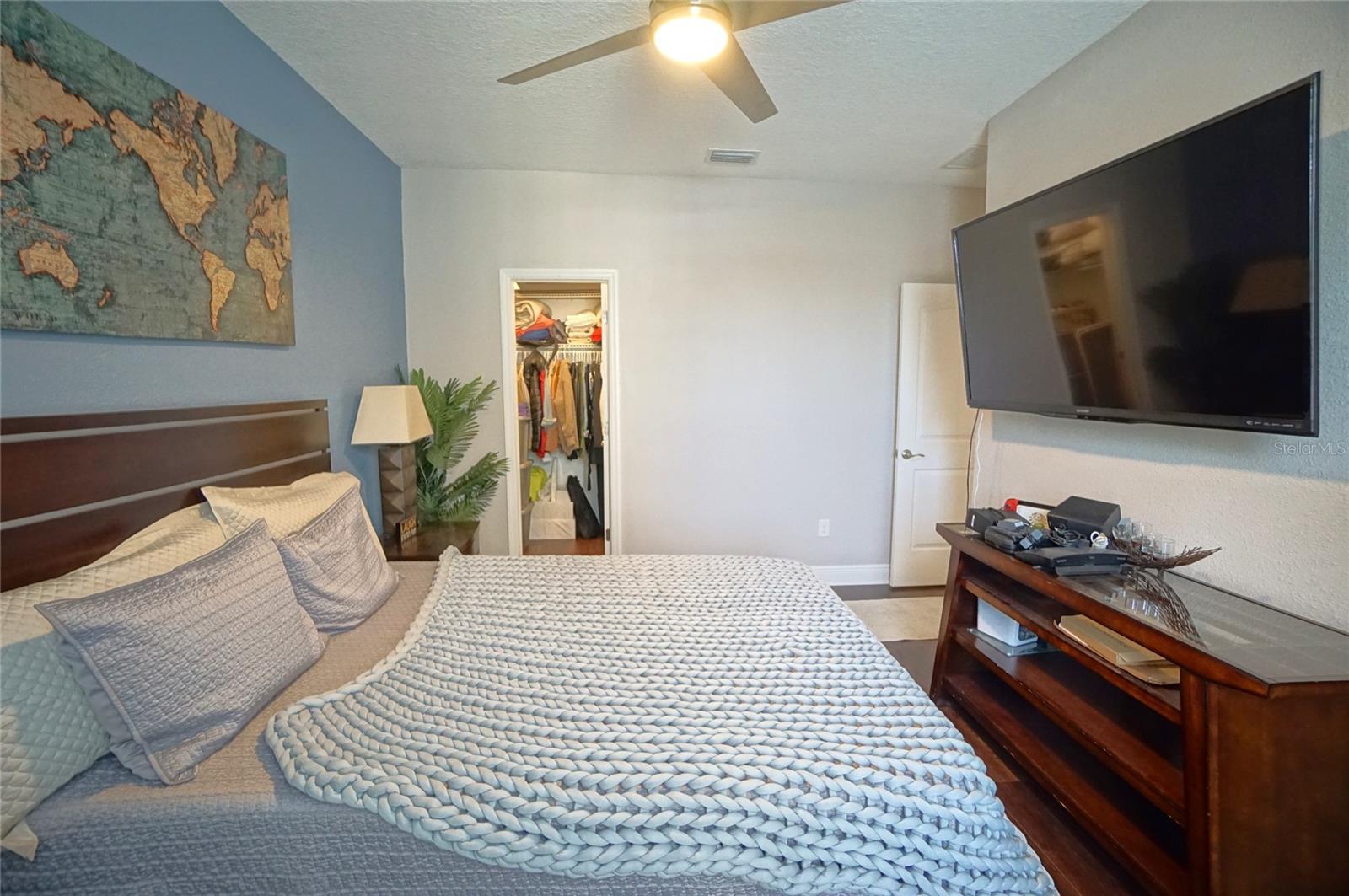 115 N ARRAWANA AVE #8