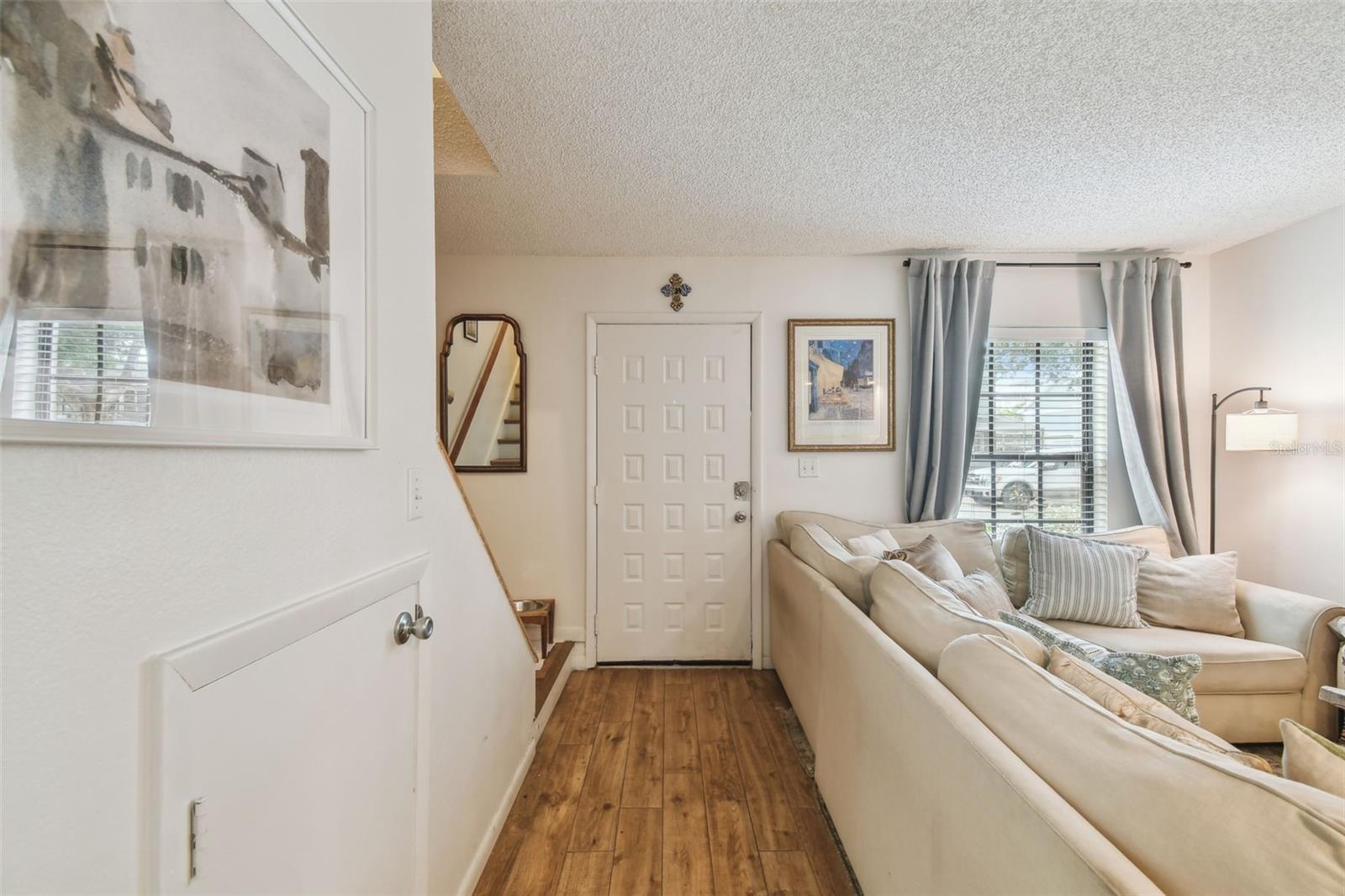 310 S DELAWARE AVE #F