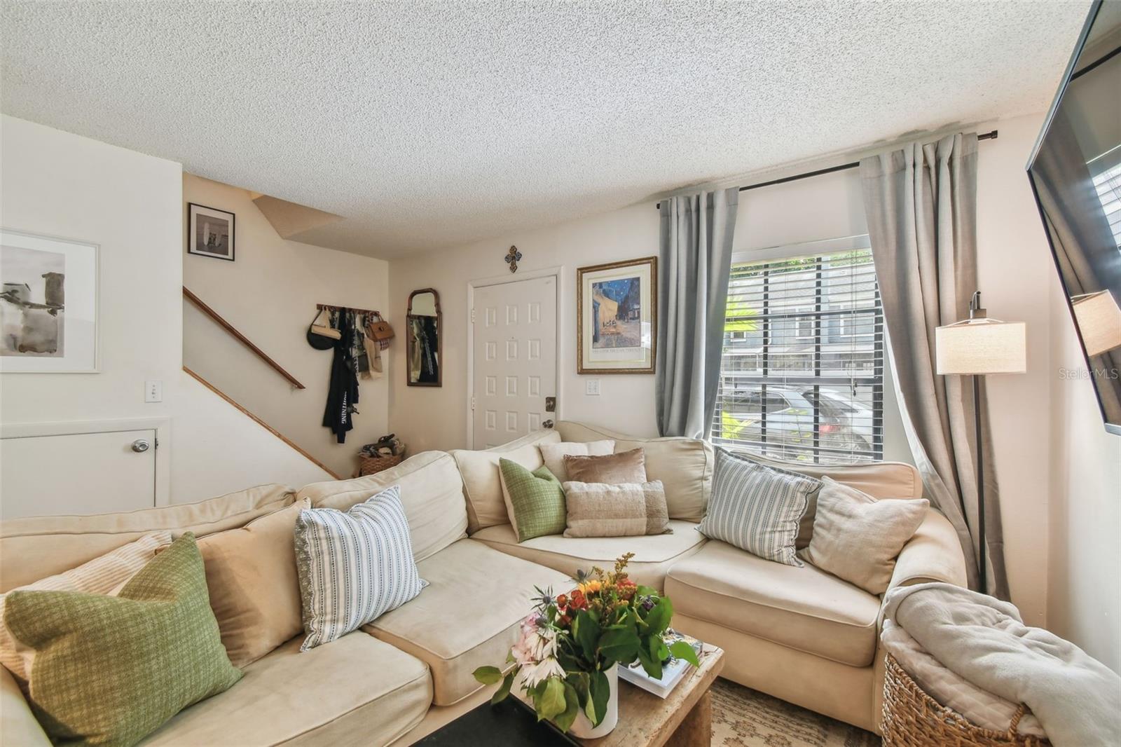 310 S DELAWARE AVE #F