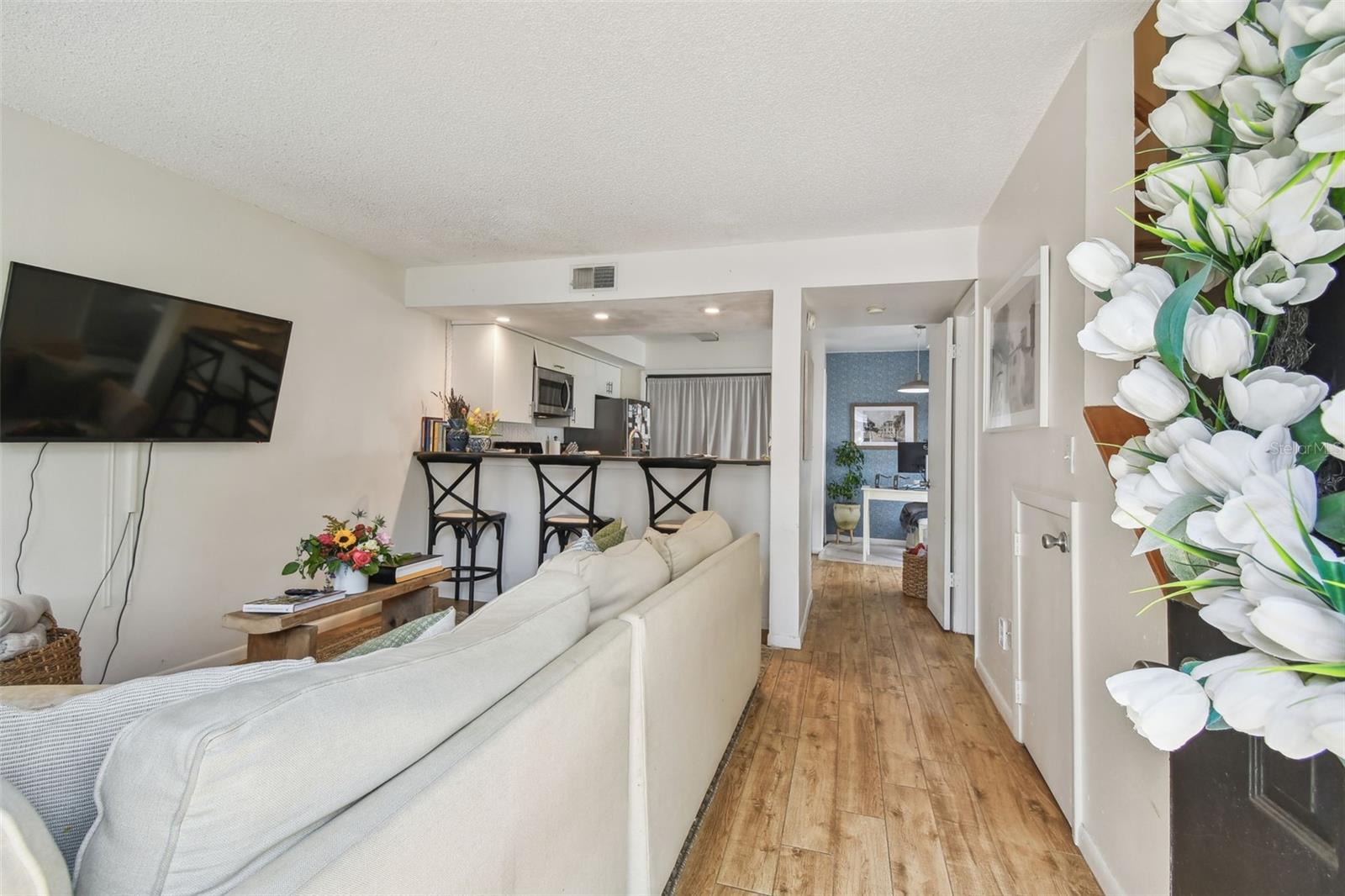 310 S DELAWARE AVE #F